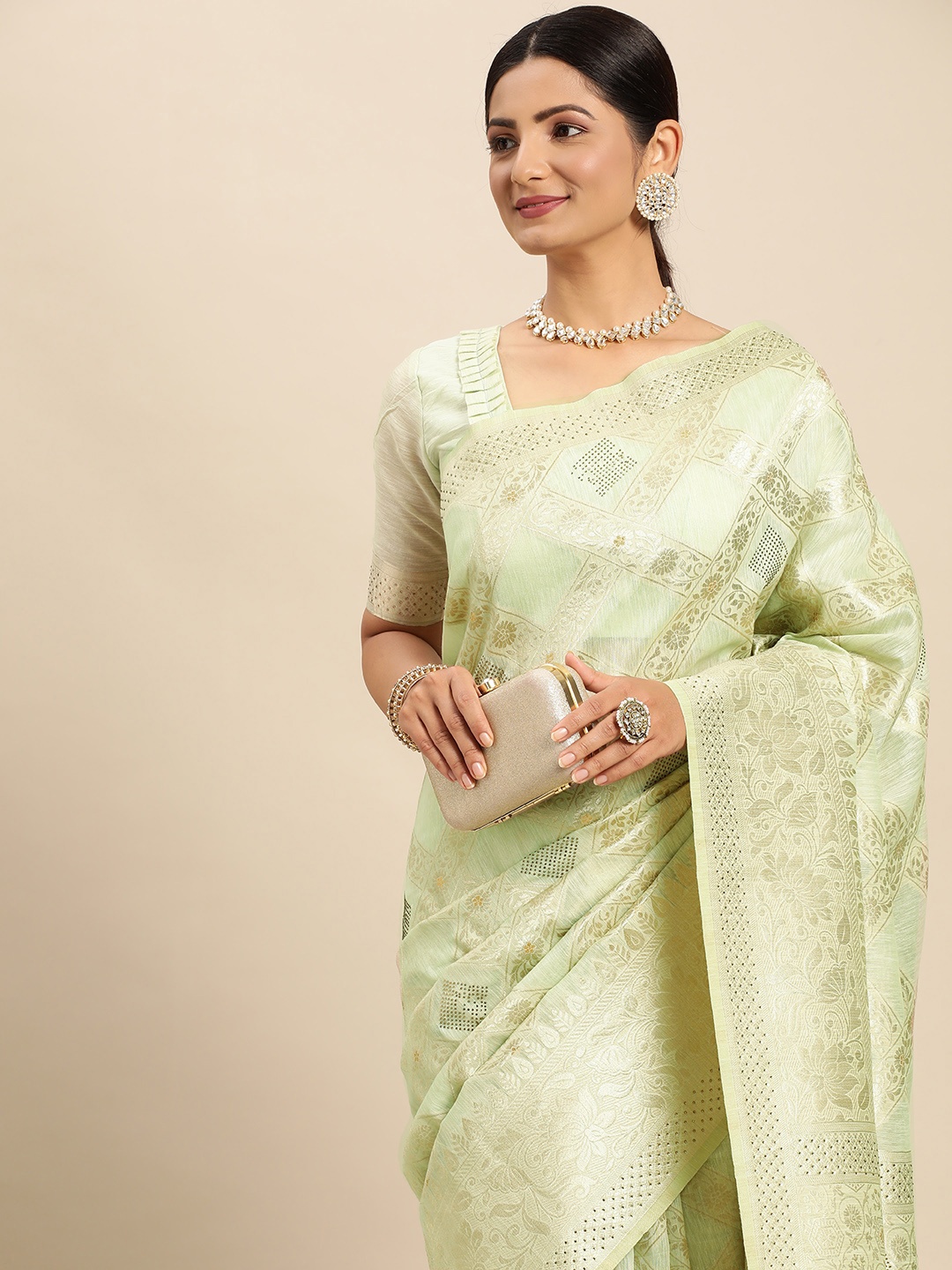 

Mitera Beige Floral Sequinned Pure Silk Banarasi Saree