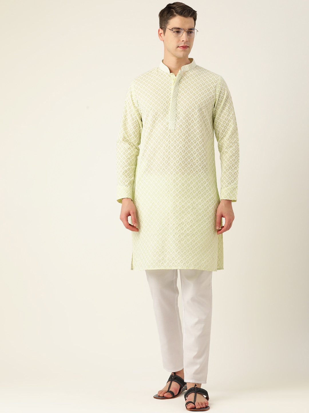 

Molly & Michel Men Geometric Embroidered Chikankari Cotton Kurta, Green