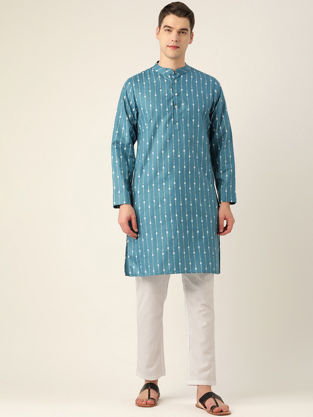 

Molly & Michel Men Geometric Printed Cotton Kurta, Blue