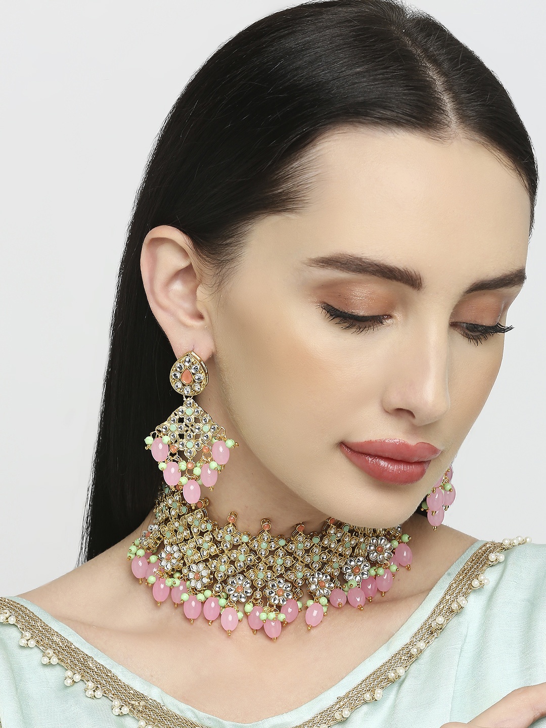 

OOMPH Women Kundan-Studded Jewellery Set, Pink