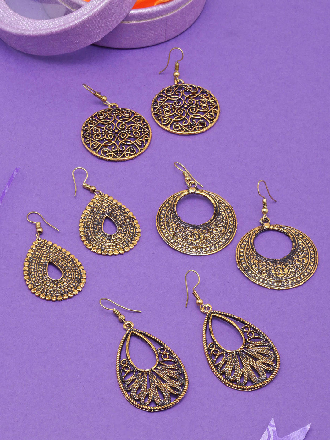 

DIVA WALK Women Gold-Plated Pack Of 5 Teardrop Shaped Drop Earrings