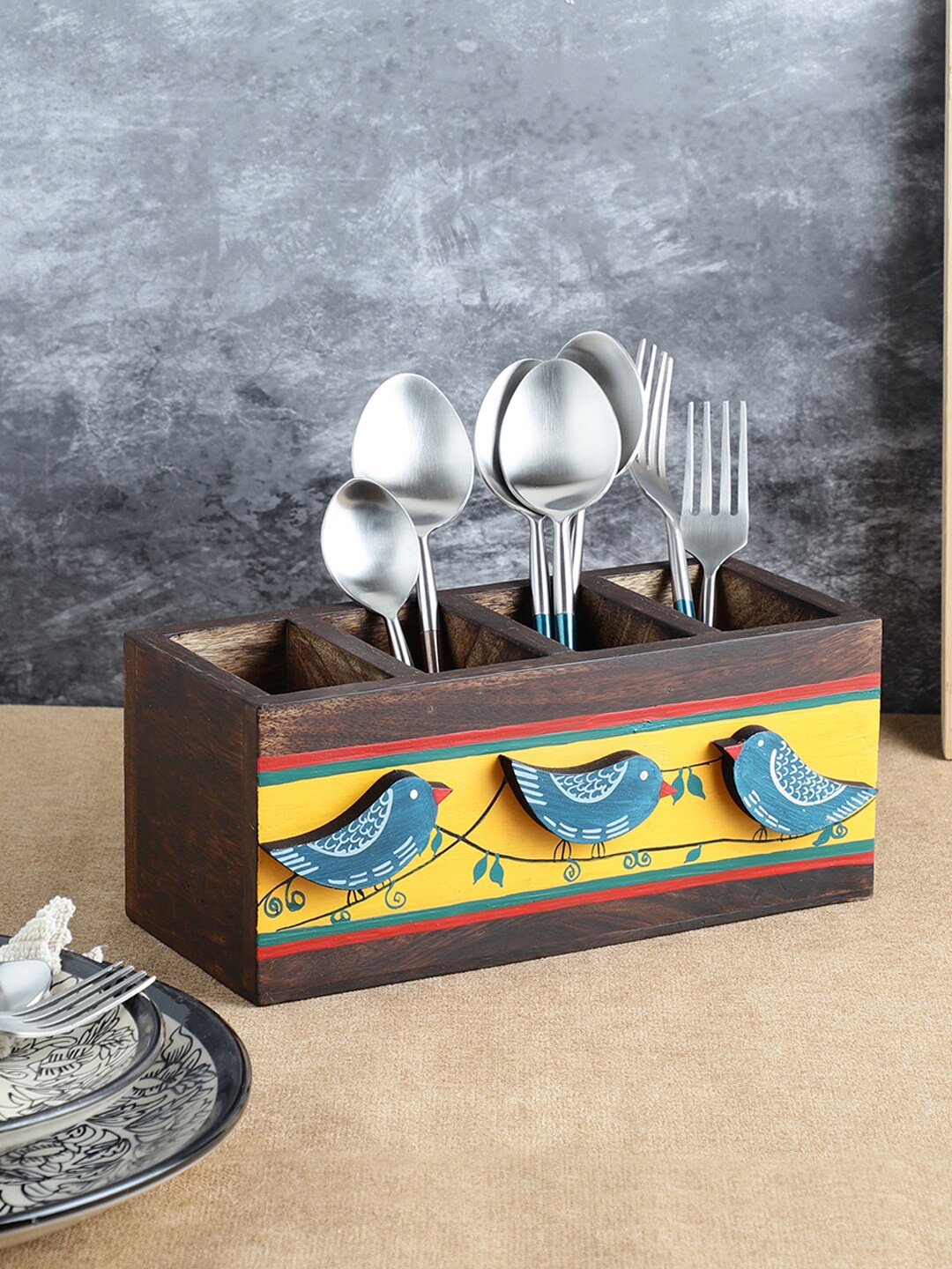 

VarEesha Neel Brown & Yellow Wooden Partitioned Cutlery Holder