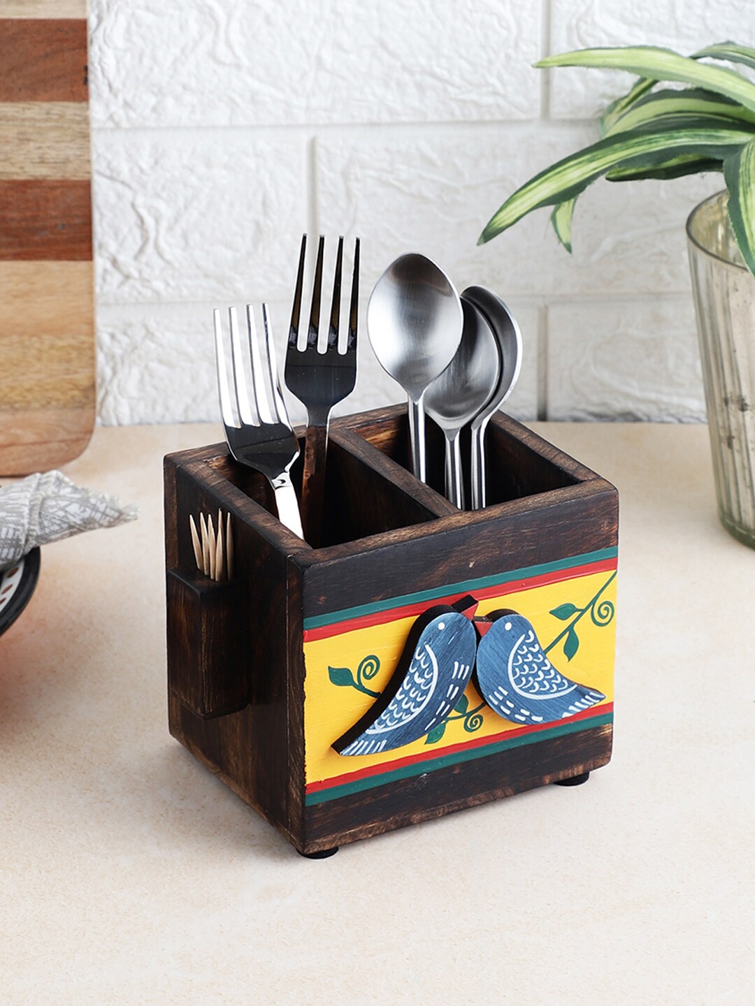 

VarEesha Neel Brown & Yellow Printed Mango Wood Cutlery Holder