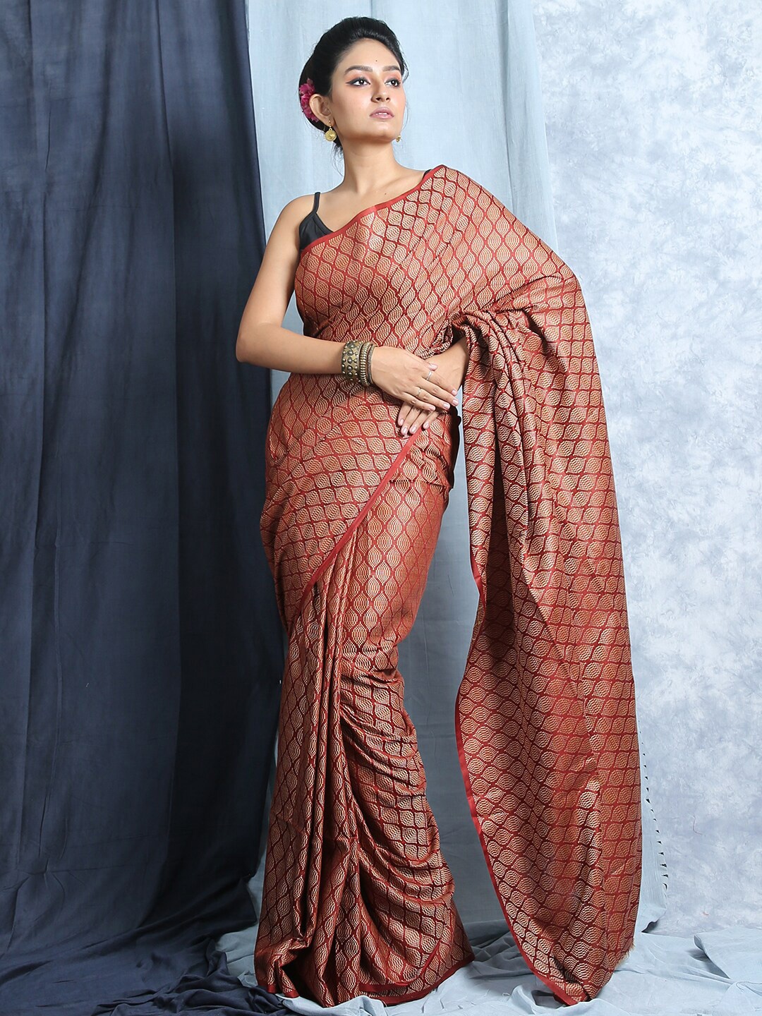 

HERE&NOW Brown & Gold-Toned Woven Design Zari Bhagalpuri Saree