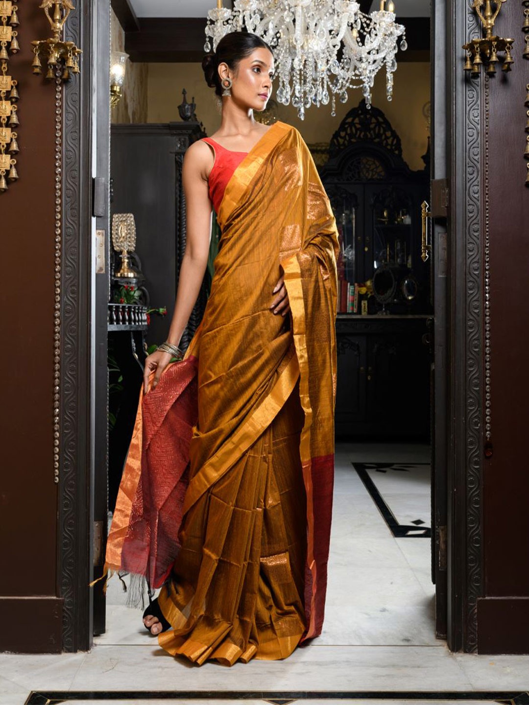 

HERE&NOW Mustard & Gold-Toned Zari Silk Cotton Gadwal Saree