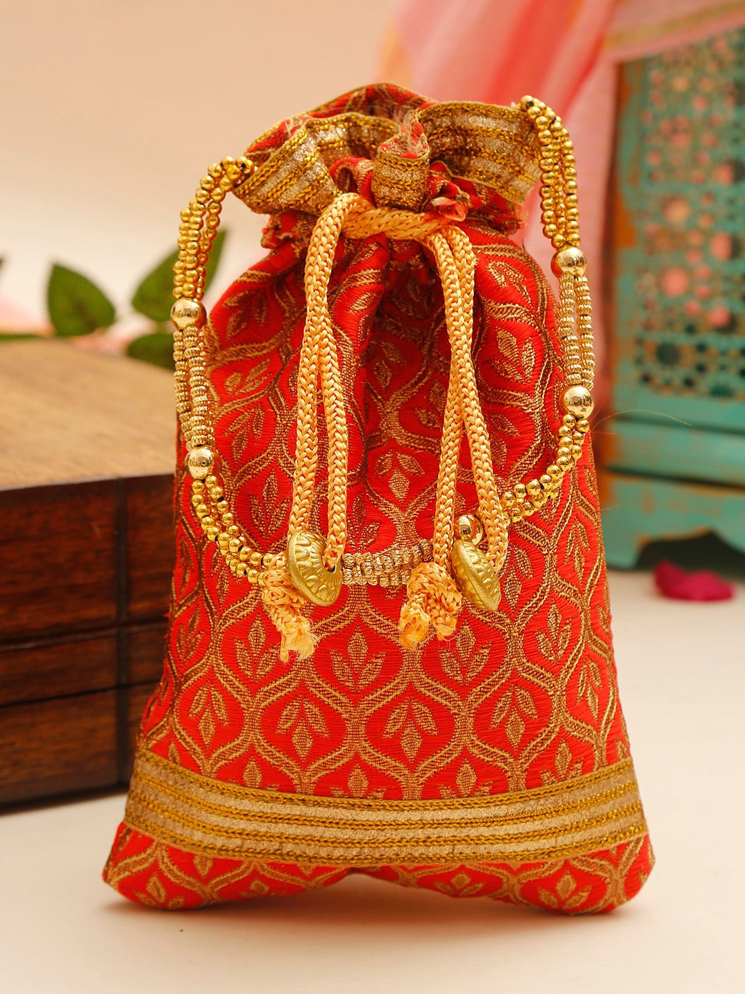 

GLAM STORY Red & Gold-Toned Printed Fabric Potli