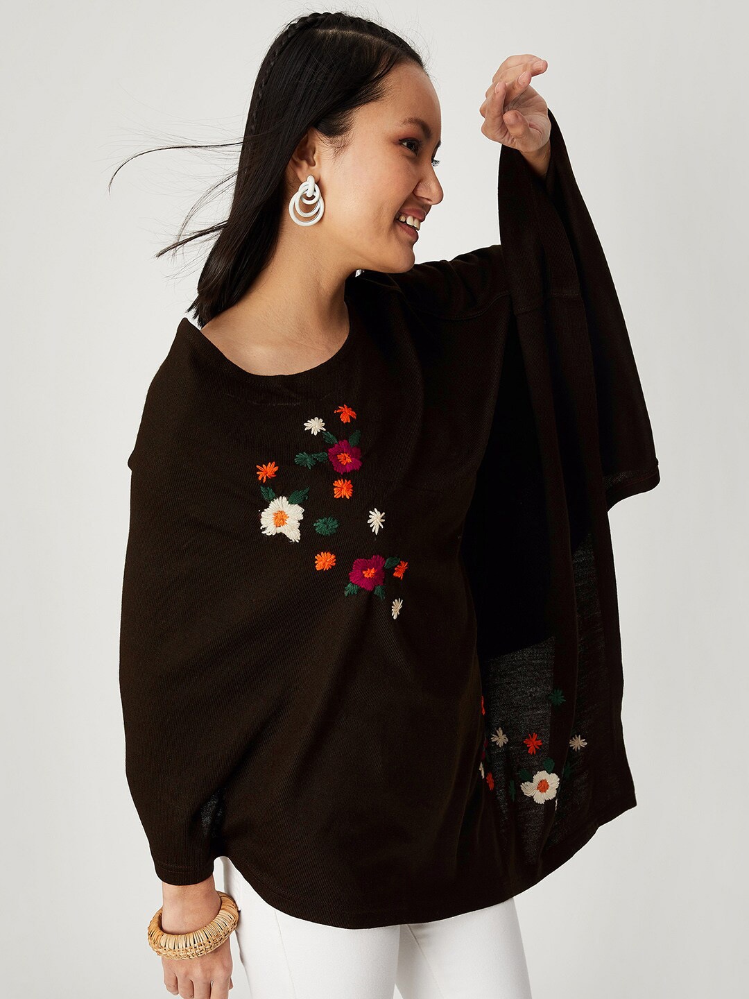 

max Women Floral Acrylic Poncho, Brown