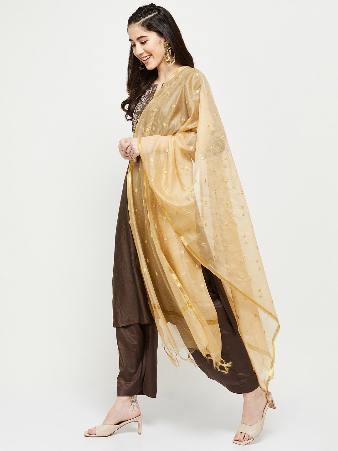 

max Woven Design Zari Dupatta, Gold