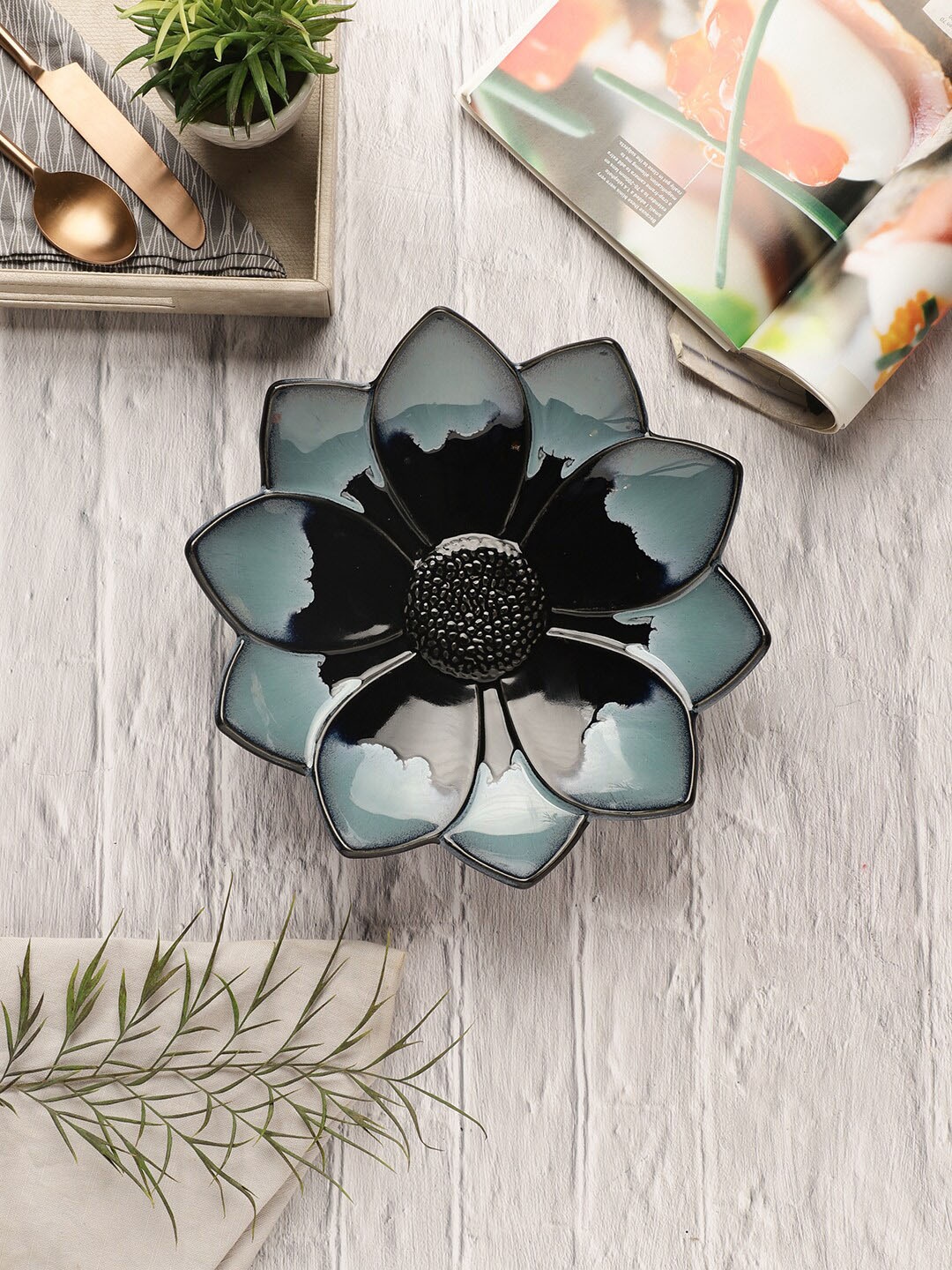

VarEesha Leher Ink Blue & Black Ceramic Floral Serving Platter
