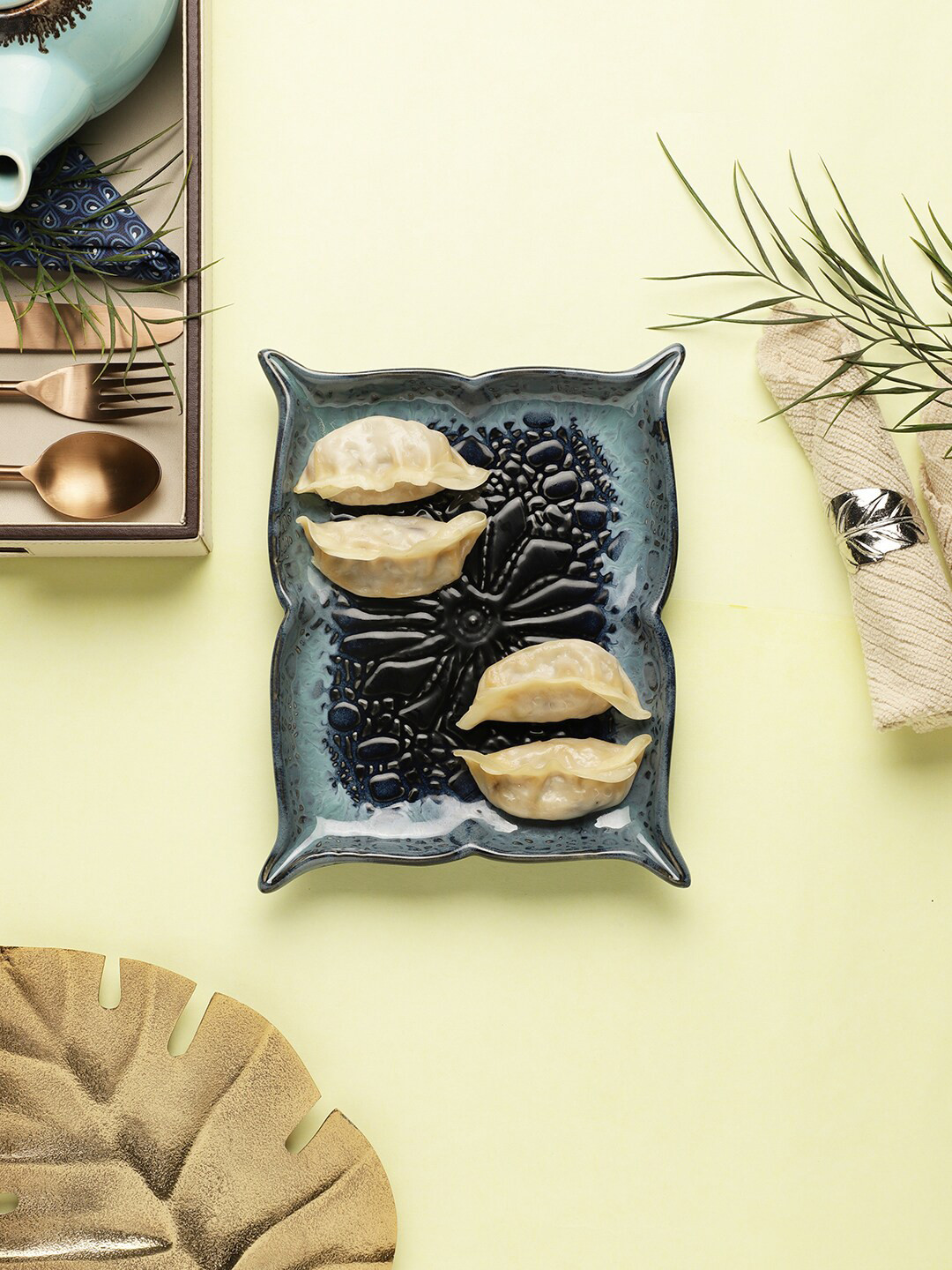 

VarEesha Leher Blue Ceramic Embossed Rectangular Serving Platter