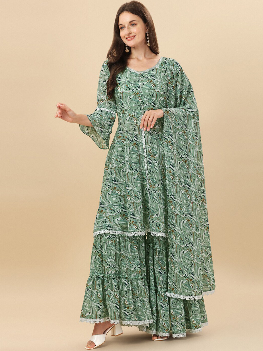

Virah Fashion Women Green Floral Printed Kurta with Sharara & With Dupatta