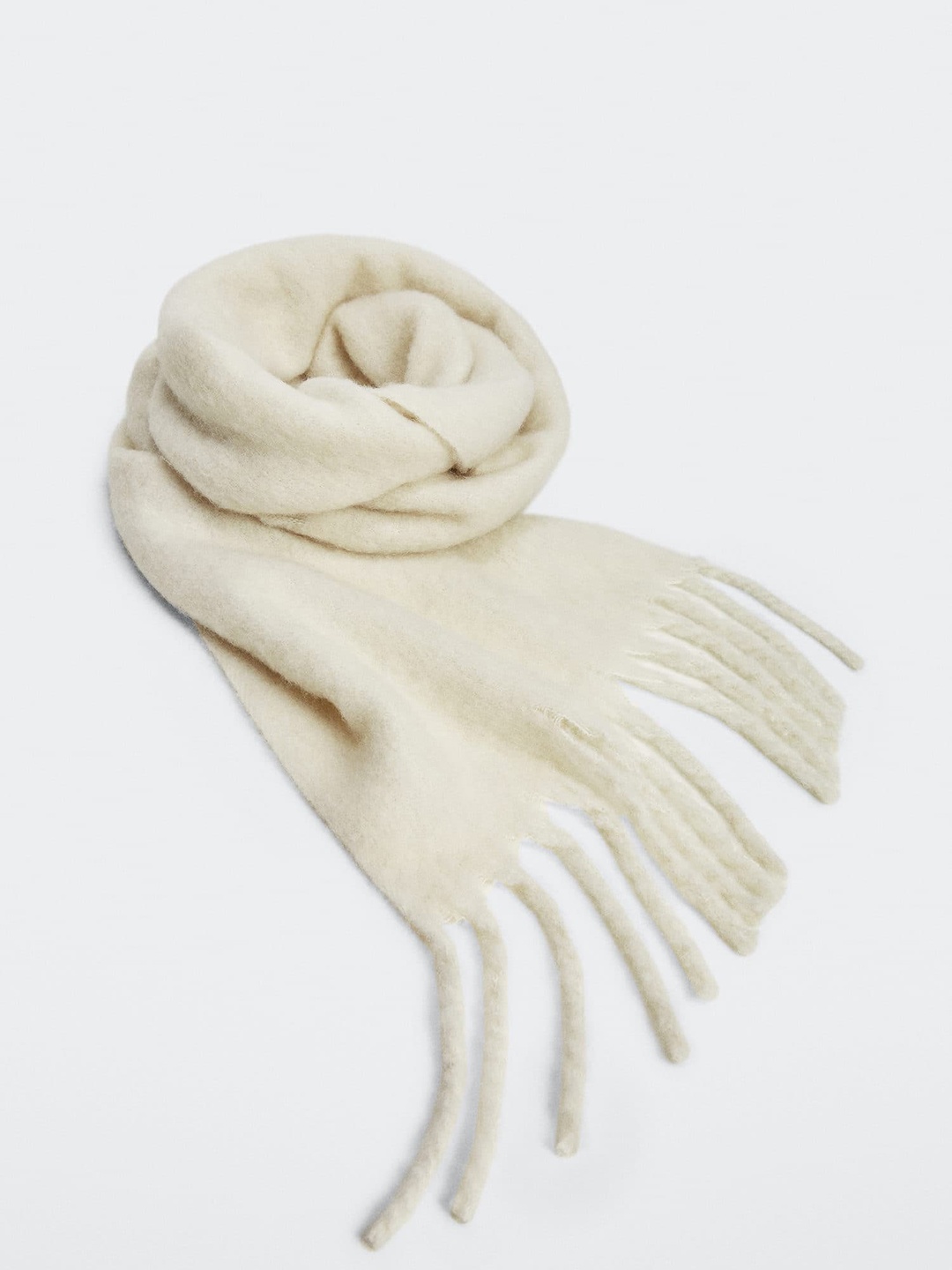 

MANGO Solid Frayed Mufflers, Off white