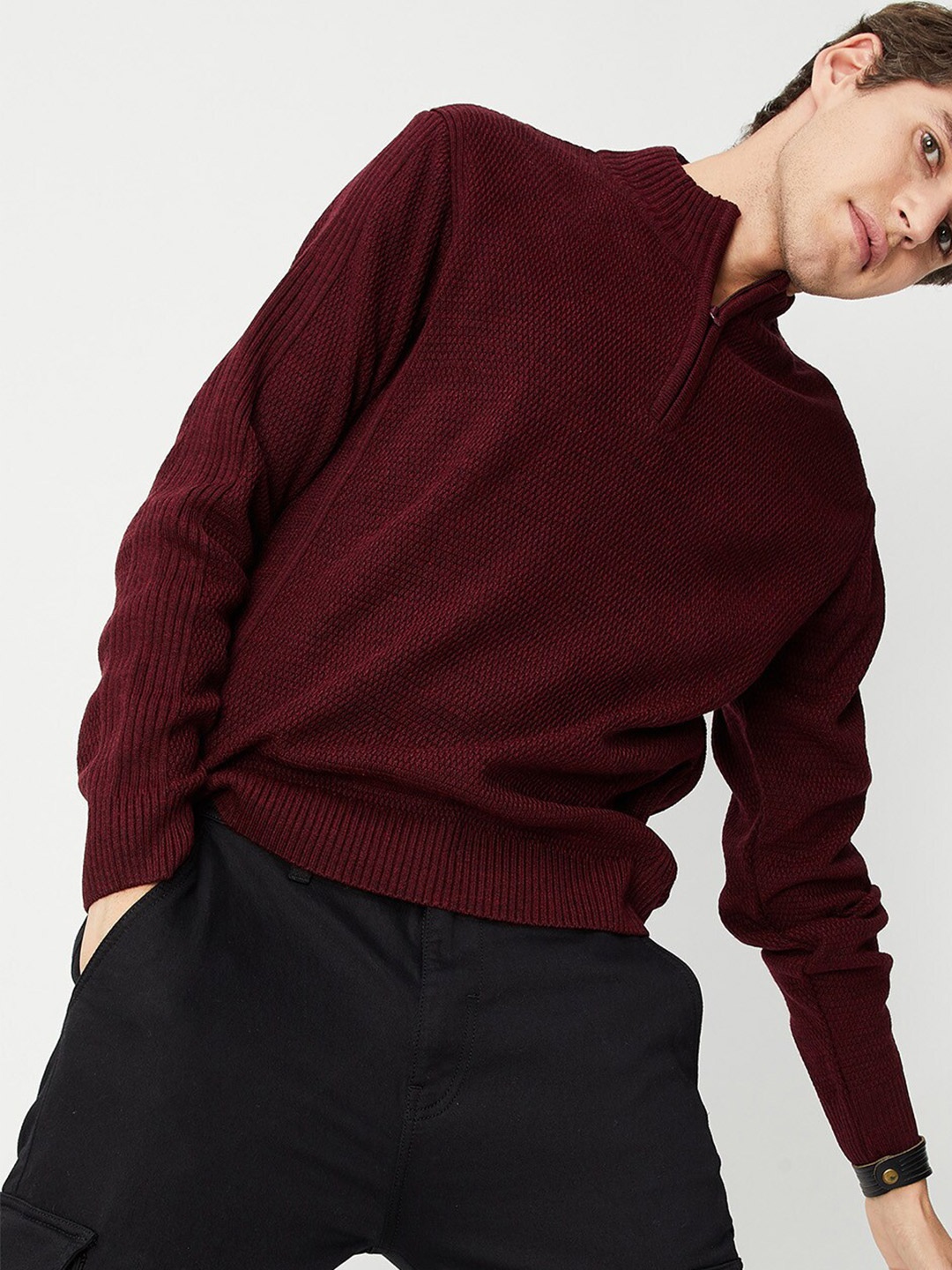 

max Men Burgundy Acrylic Pullover