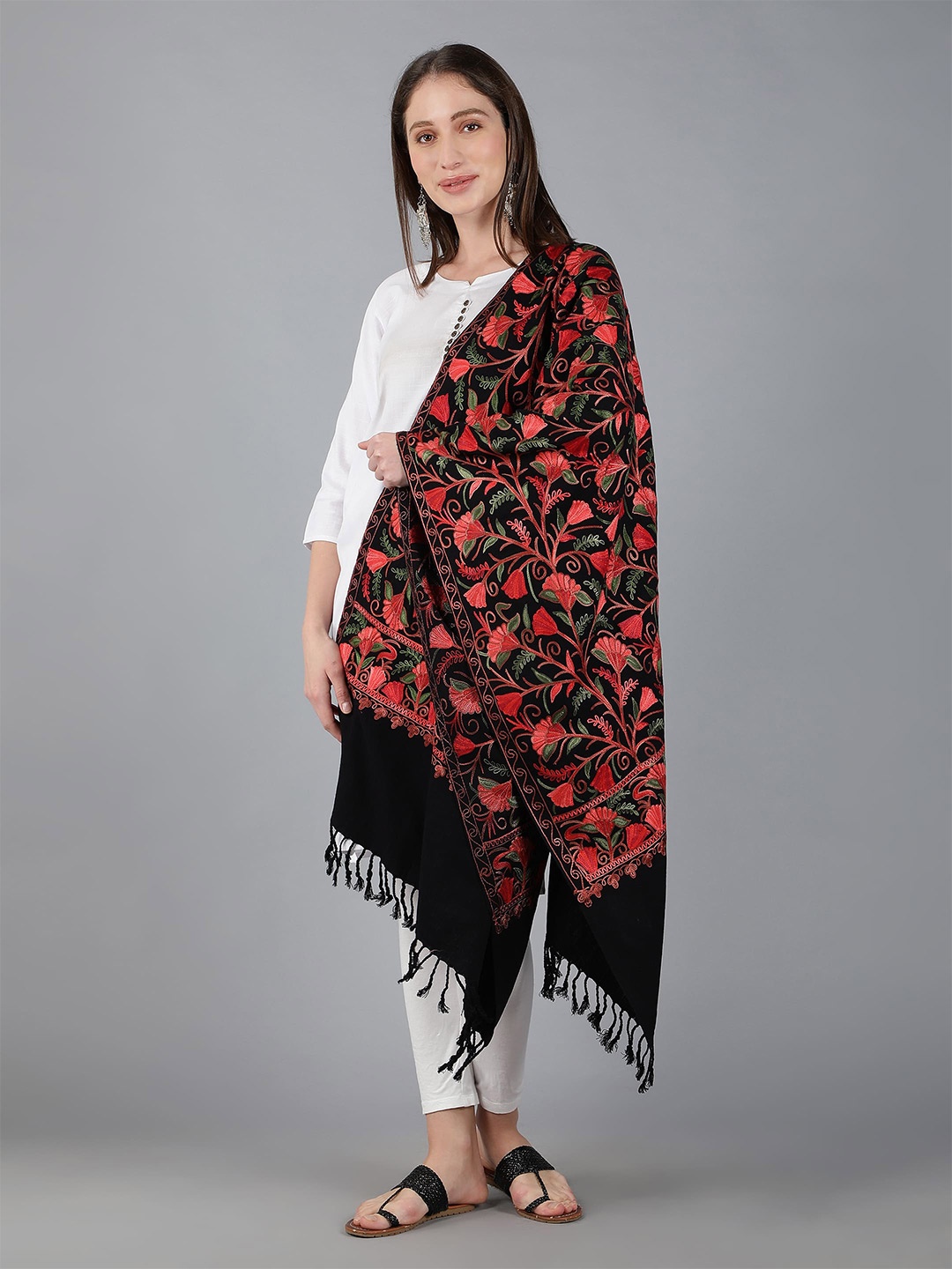 

Zamour Women Black & Peach-Coloured Embroidered Stole