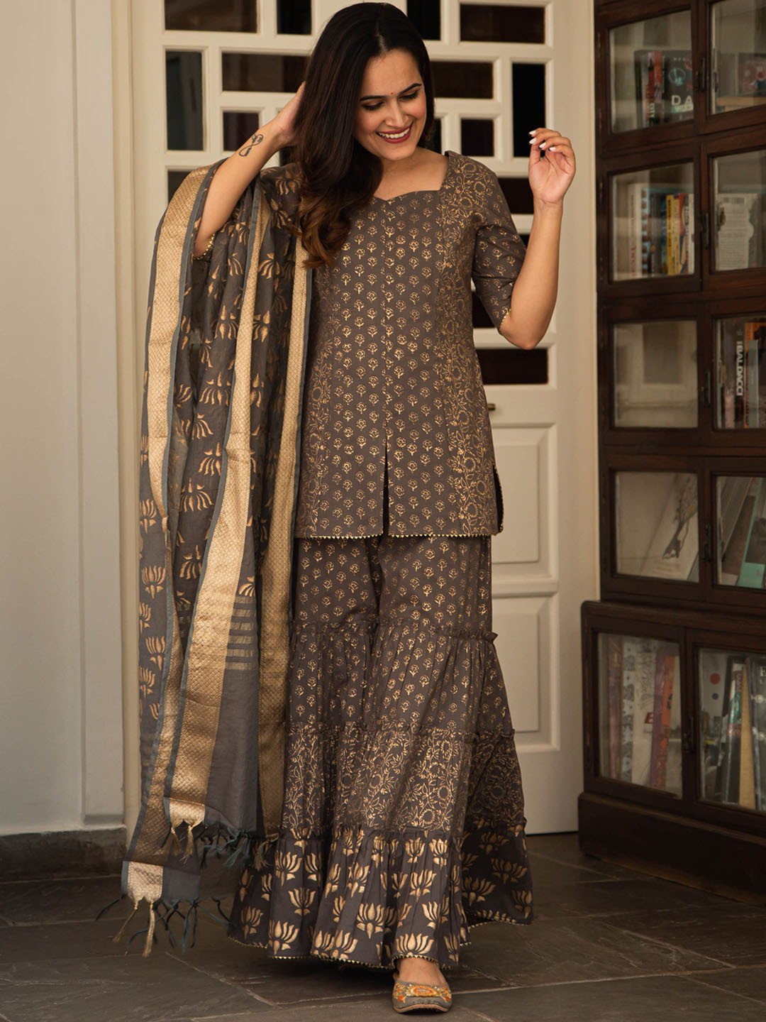 

Bunaai Floral Printed Pure Cotton Kurti with Sharara & Dupatta, Grey