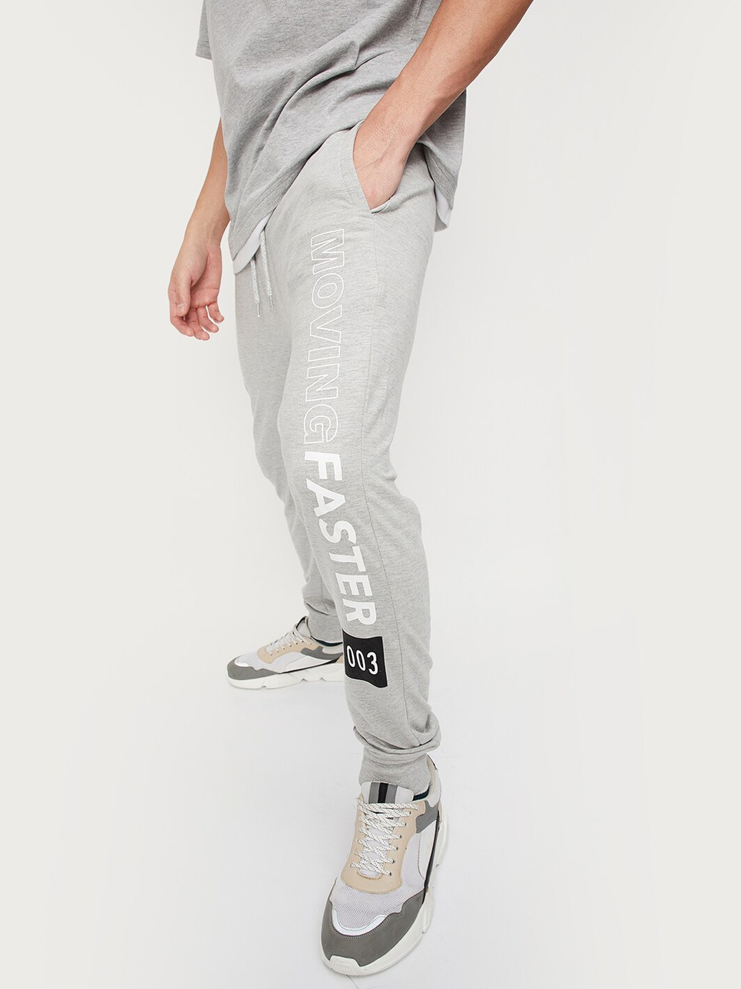 

max Men Drawstring Printed Joggers, Grey