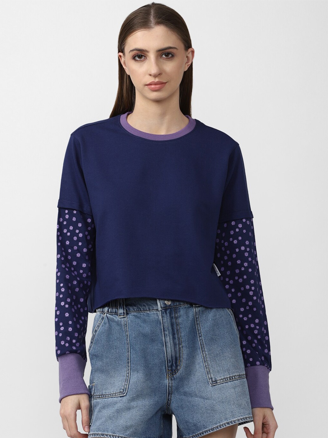

FOREVER 21 Women Floral Printed Round Neck T-shirt, Navy blue