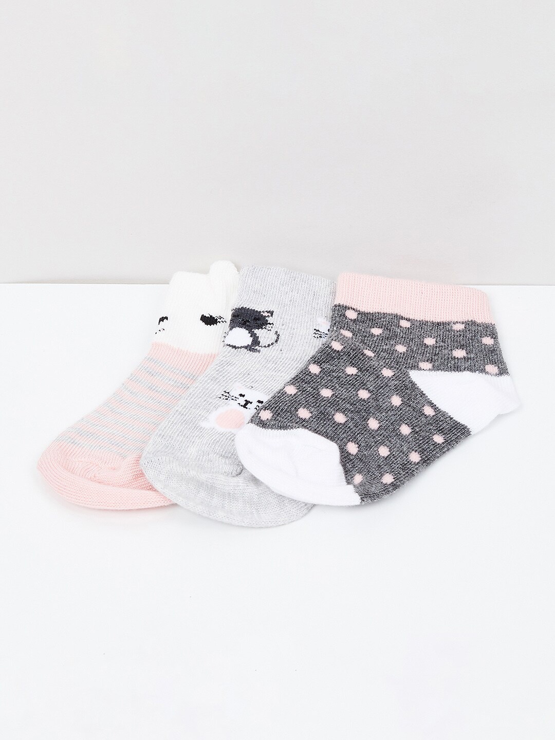 

max Girls Pack Of 3 Ankle Length Cotton Socks, Pink