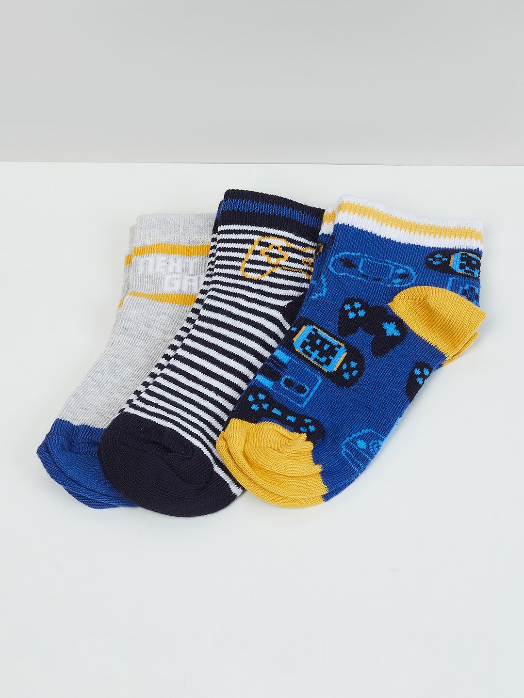 

max Boys Pack Of 3 Patterned Ankle-Length Socks, Blue