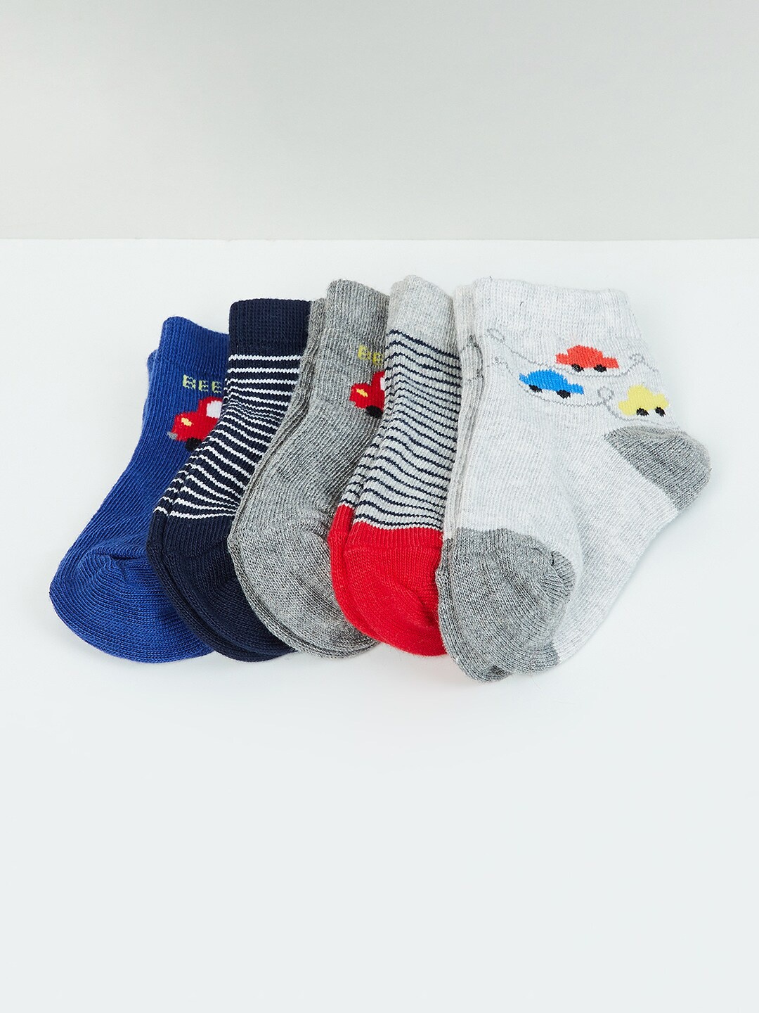 

max Boys Pack Of 5 Ankle-Length Cotton Socks, White