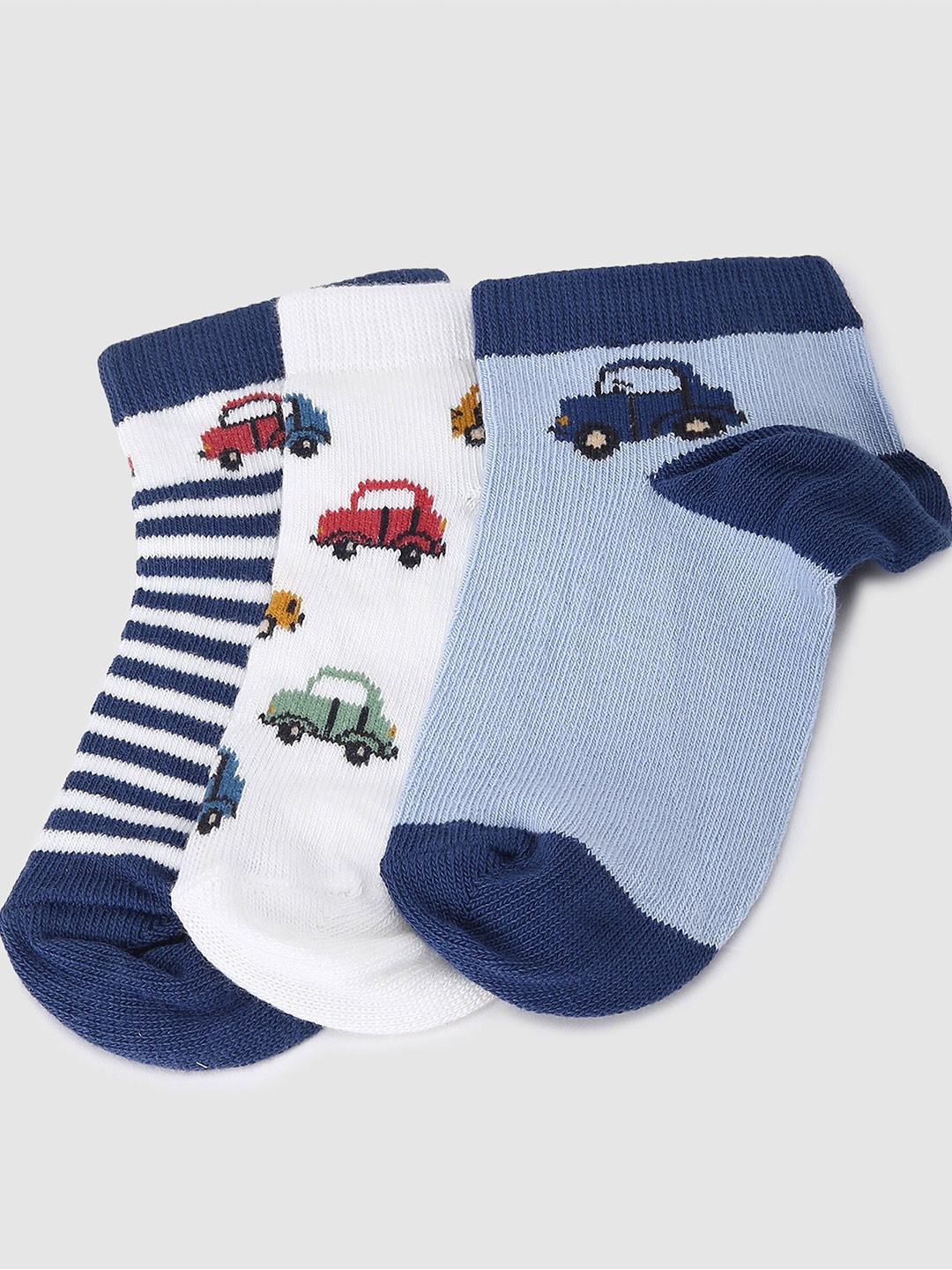 

max Boys Pack Of 3 Ankle-Length Cotton Socks, White