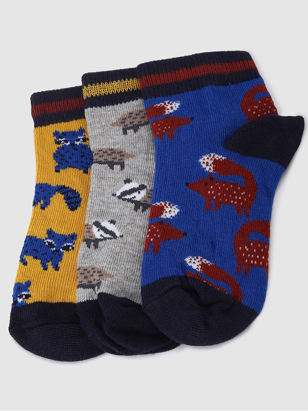 

max Boys Pack Of 3 Printed Ankle-Length Cotton Socks, Blue