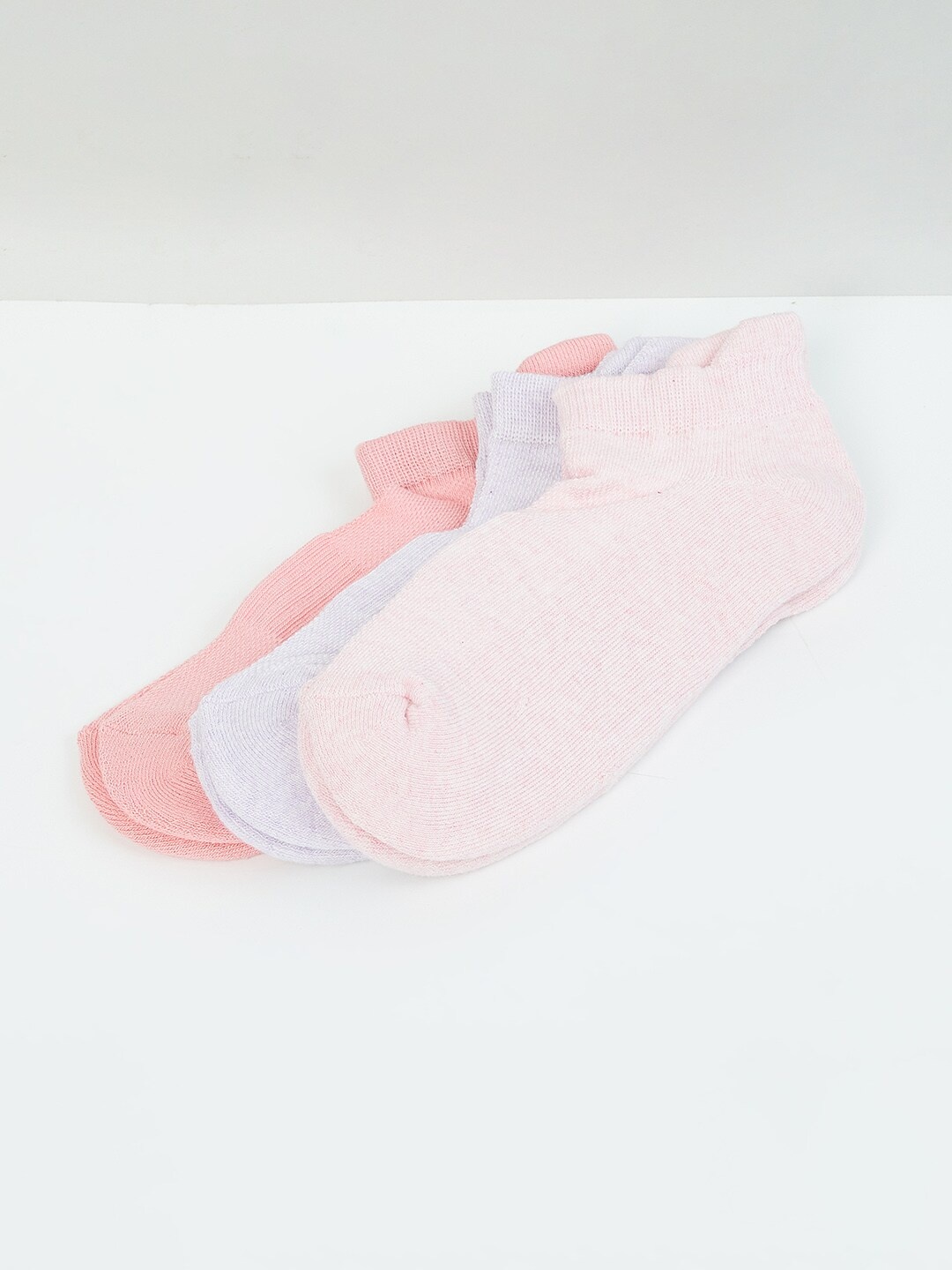 

max Women Pack Of 3 Solid Ankle-Length Socks, Pink