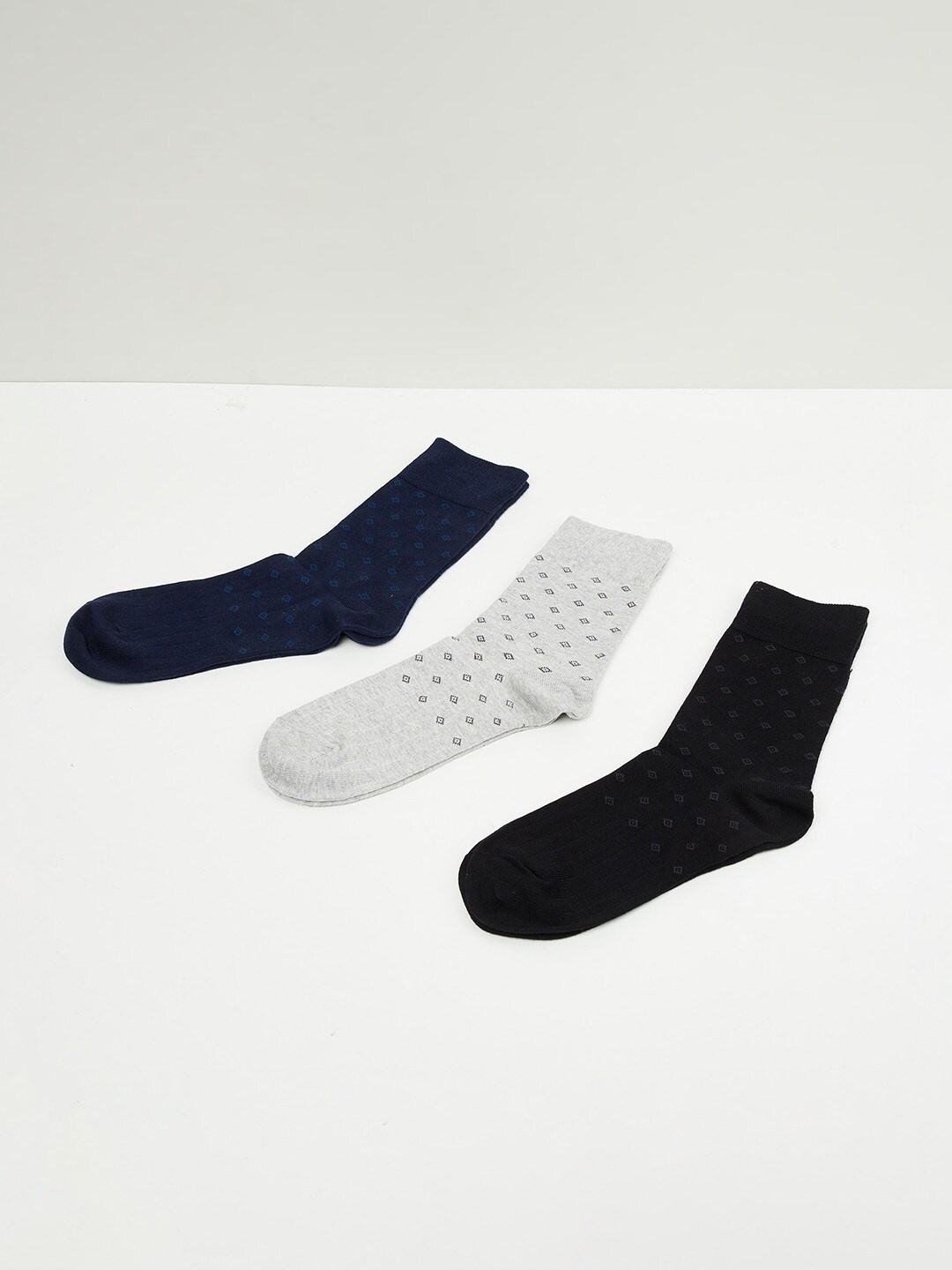 

max Men Pack Of 3 Patterned Above Ankle-Length Cotton Socks, Black