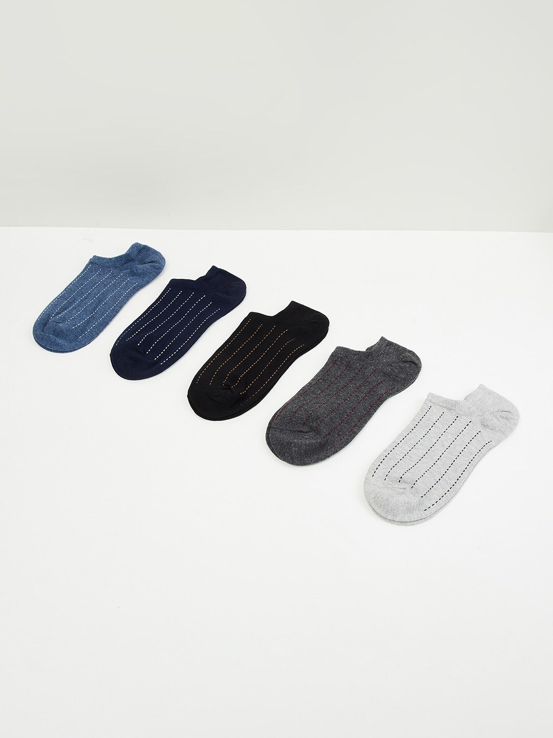 

max Men Pack Of 5 Patterned Ankle Length Cotton Socks, Grey