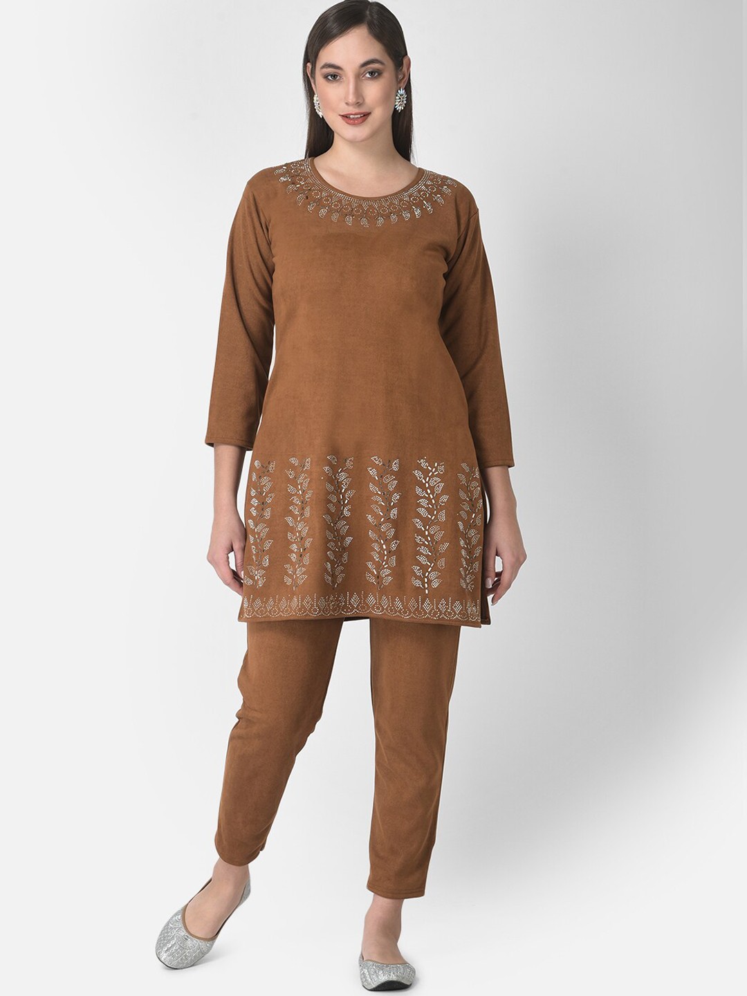 

FNOCKS Paisley Embroidered Beads and Stones Velvet Kurti with Palazzos, Beige