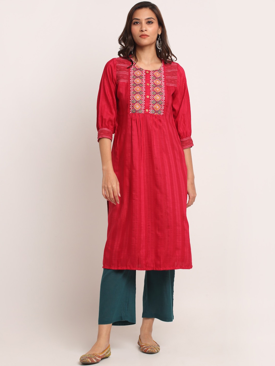 

EK BY EKTA KAPOOR Geometric Yoke Design Thread Work Kurta, Maroon