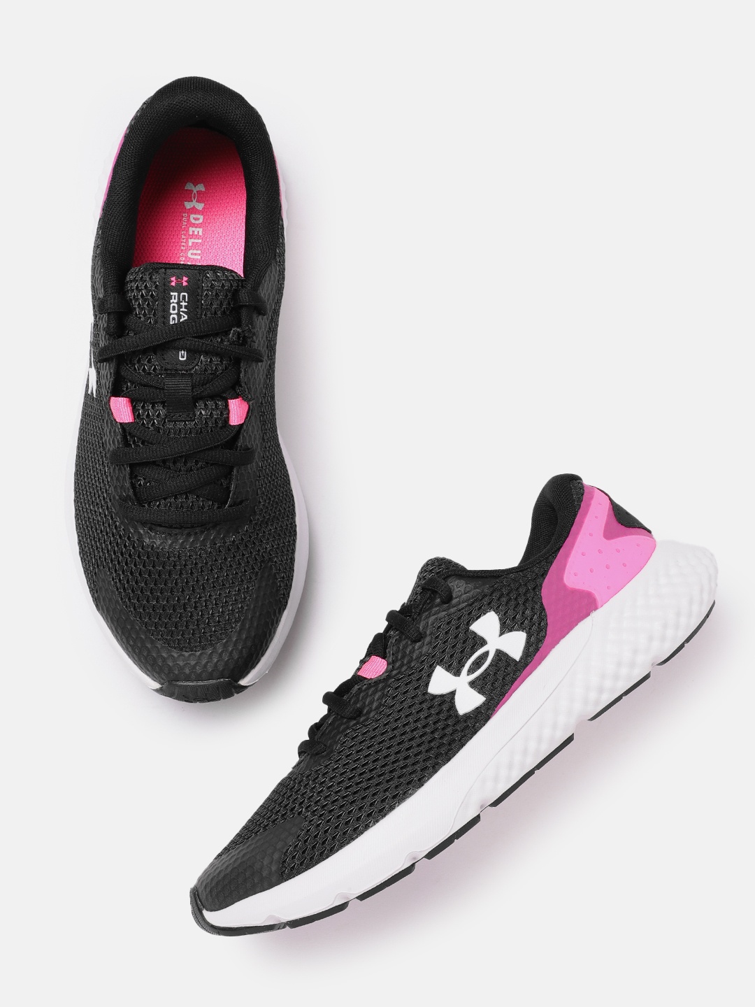 

UNDER ARMOUR Women Woven Design Charged Rogue 3 Running Shoes, Black