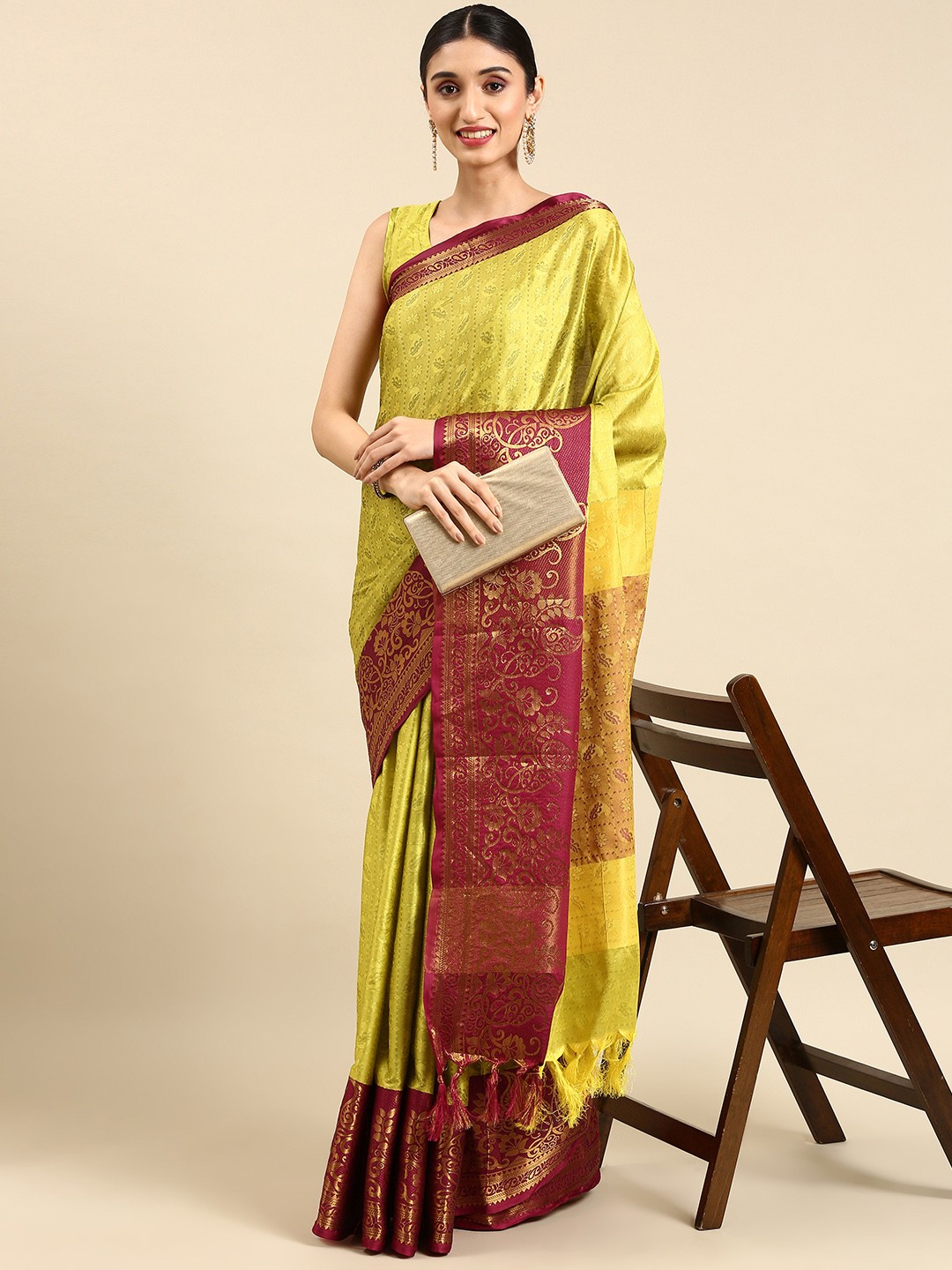 

nirja Fab Ethnic Motifs Kanjeevaram Saree, Lime green