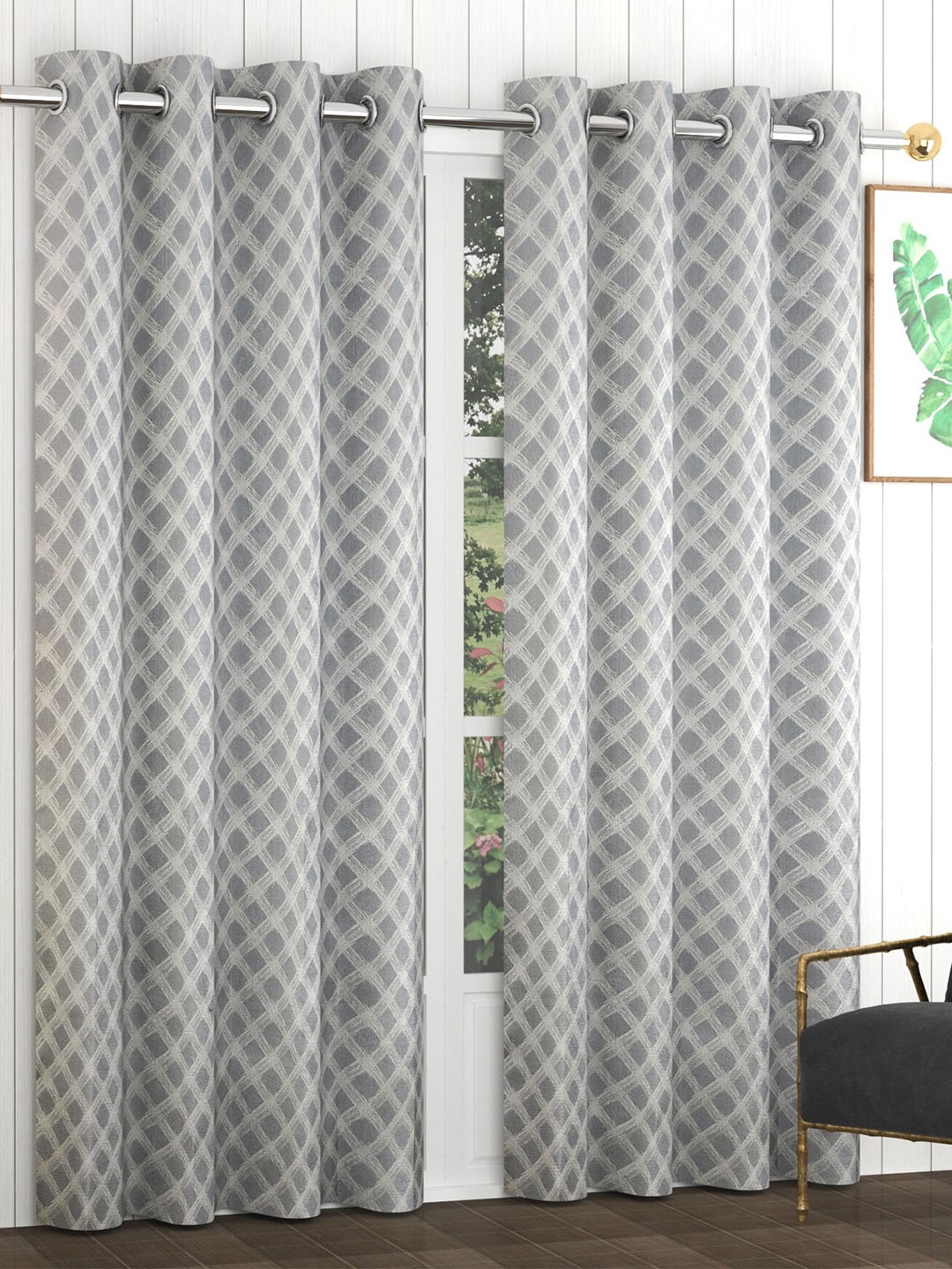 

Bajo's Grey & White Set of 2 Geometric Door Curtain