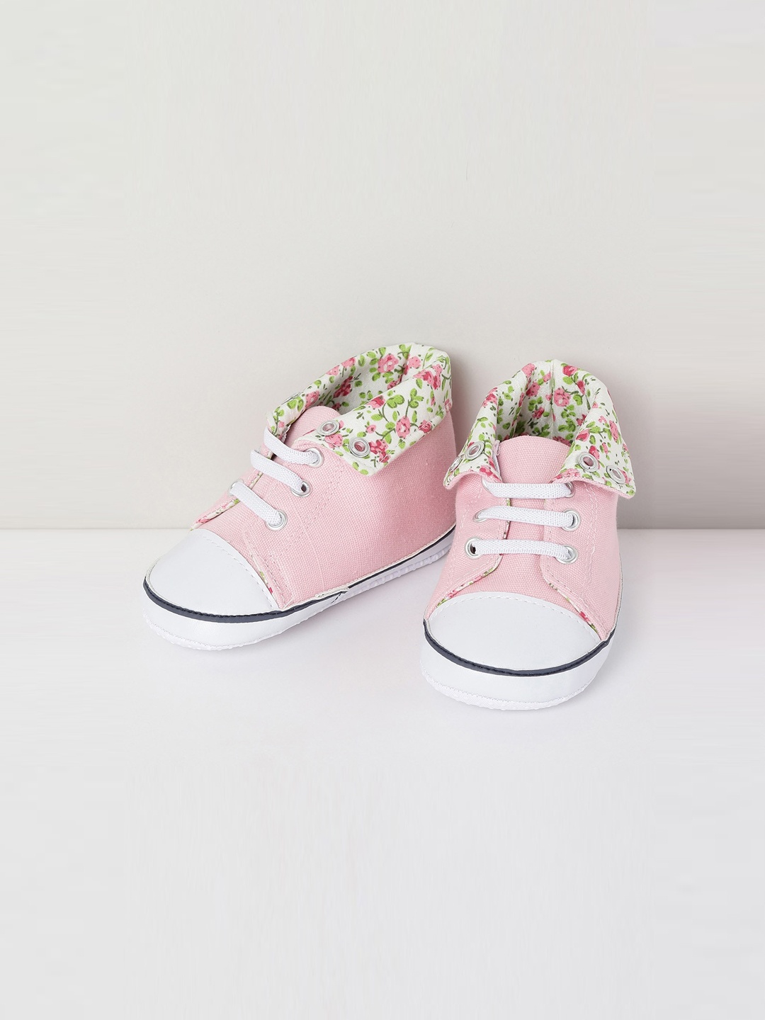 

max Infants Printed Cotton Booties, Pink