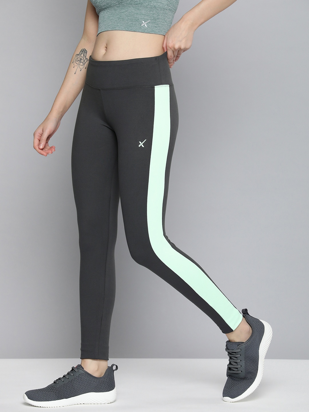 

HRX By Hrithik Roshan Women Skinny Fit Rapid-Dry Training Tights, Charcoal