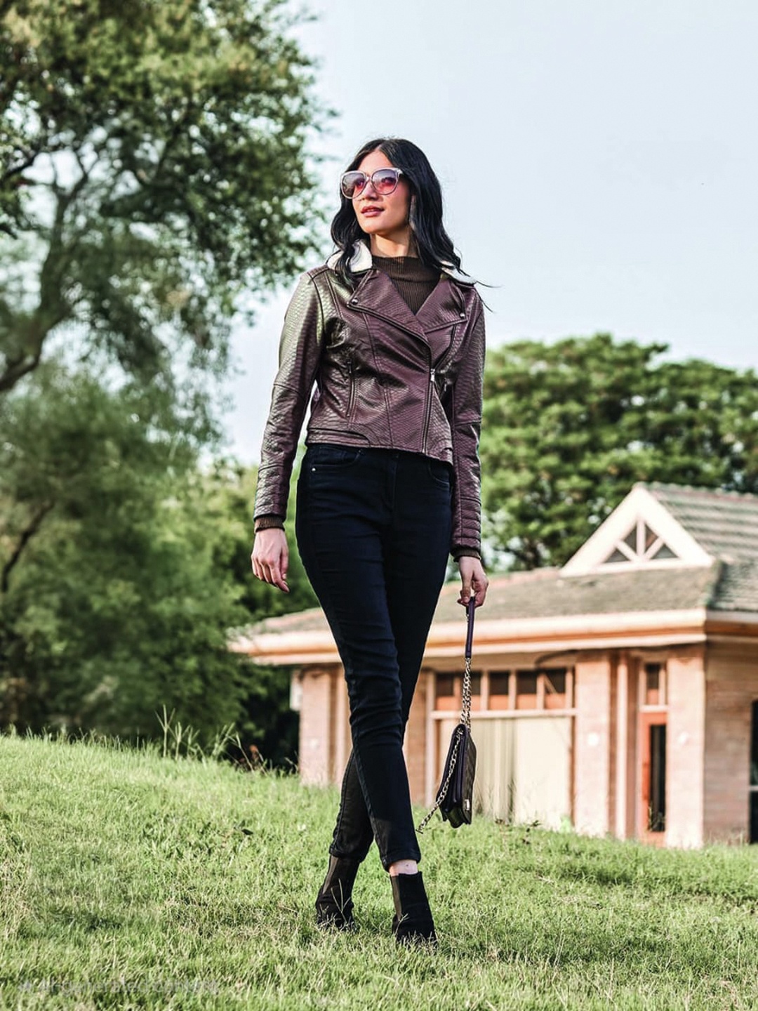 

LURE URBAN Women Maroon Crop Biker Jacket