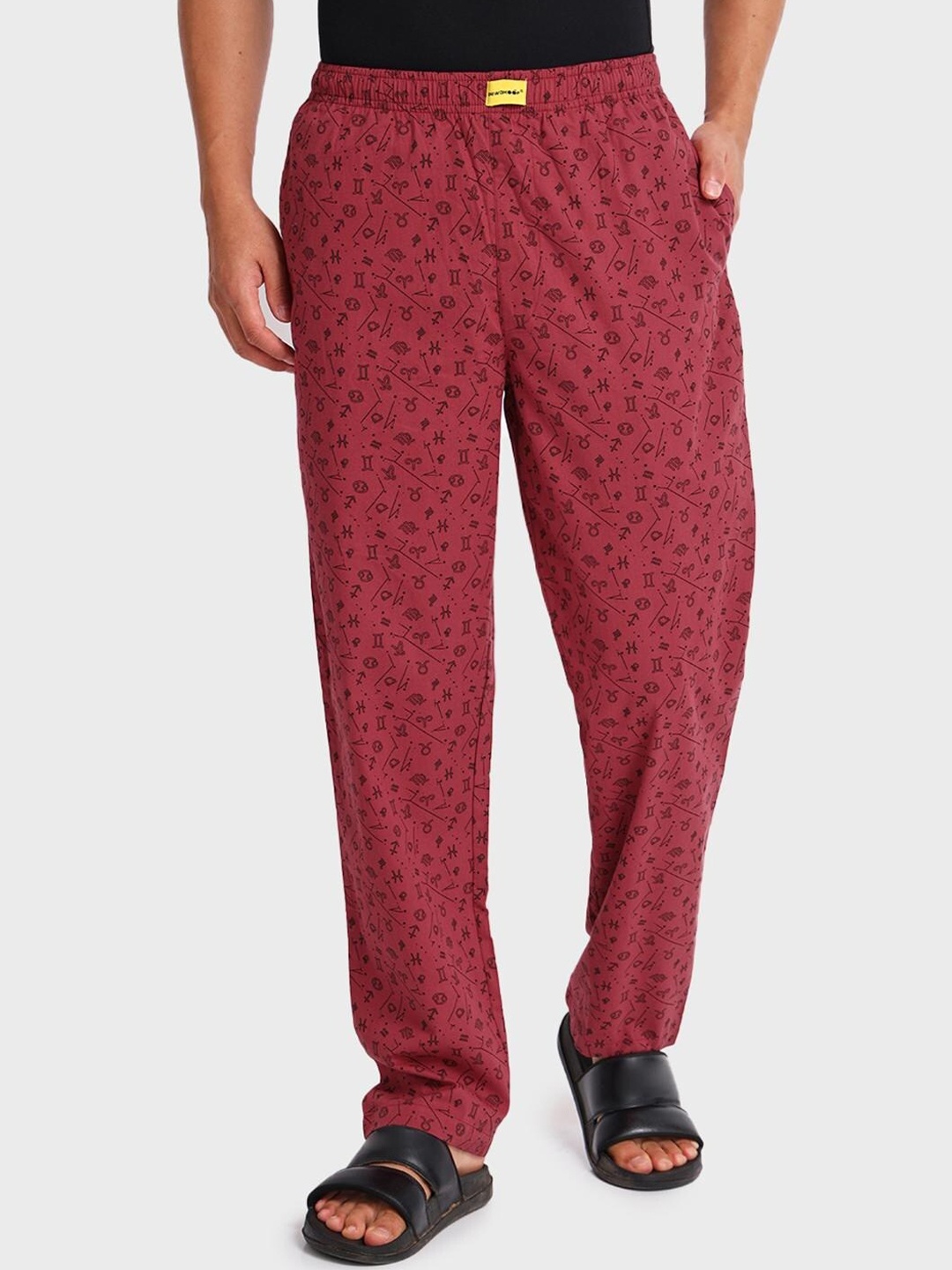

Bewakoof Men Graphic Print Pure Cotton Lounge Pants, Maroon