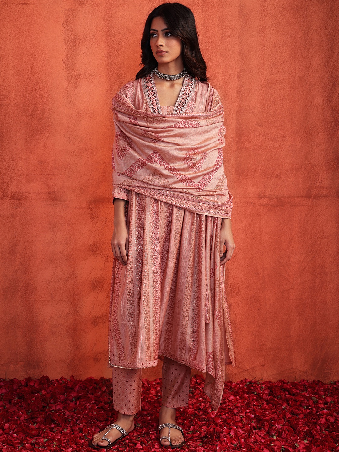 

INDYA Embroidered Pleated Kurta with Trousers & With Dupatta, Pink