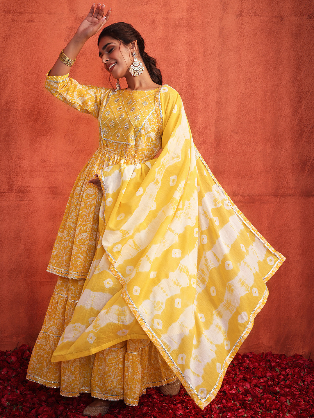 

INDYA Women Printed Gotta Patti Pure Cotton Kurti With Sharara & Dupatta, Yellow
