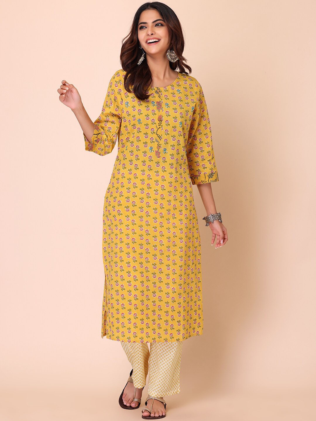 

INDYA Women Floral Printed Cotton Kurta with Trousers, Yellow
