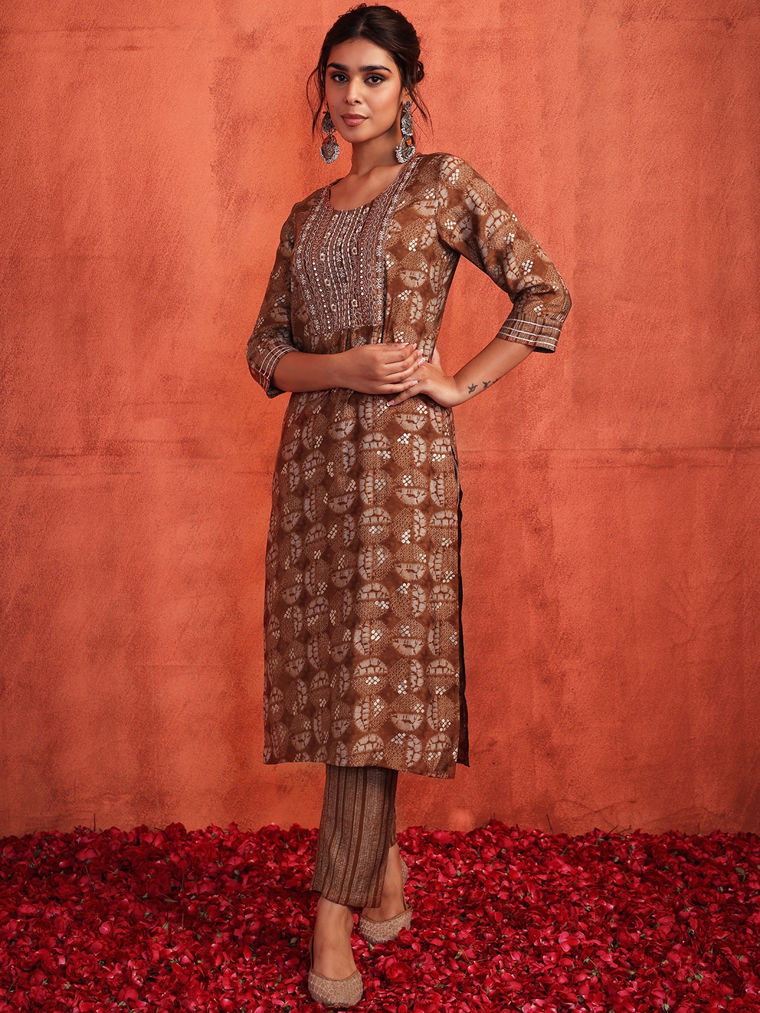 

INDYA Women Ethnic Motifs Printed Sequinned Kurta with Trousers, Brown