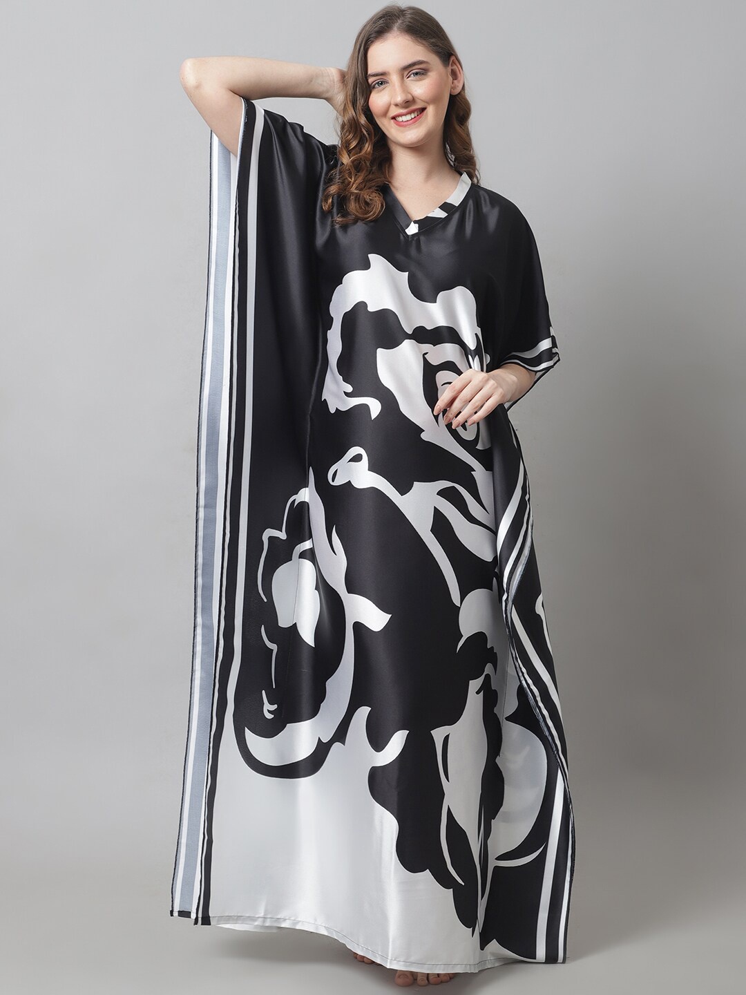 

Claura Women Black Printed Maxi Nightdress