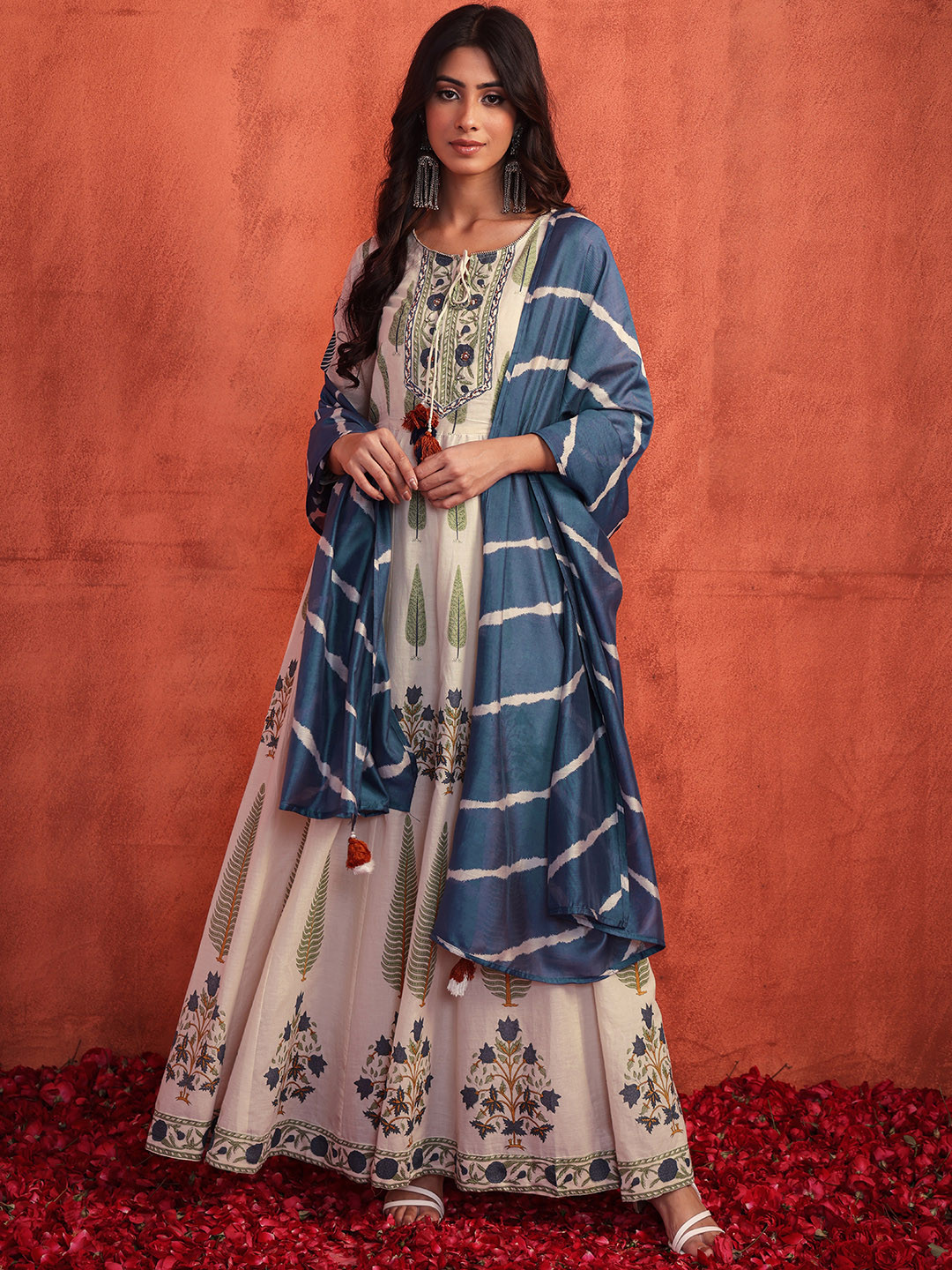 

INDYA Women Ethnic Motifs Printed Panelled Pure Cotton Kurta With Trousers & Dupatta, White