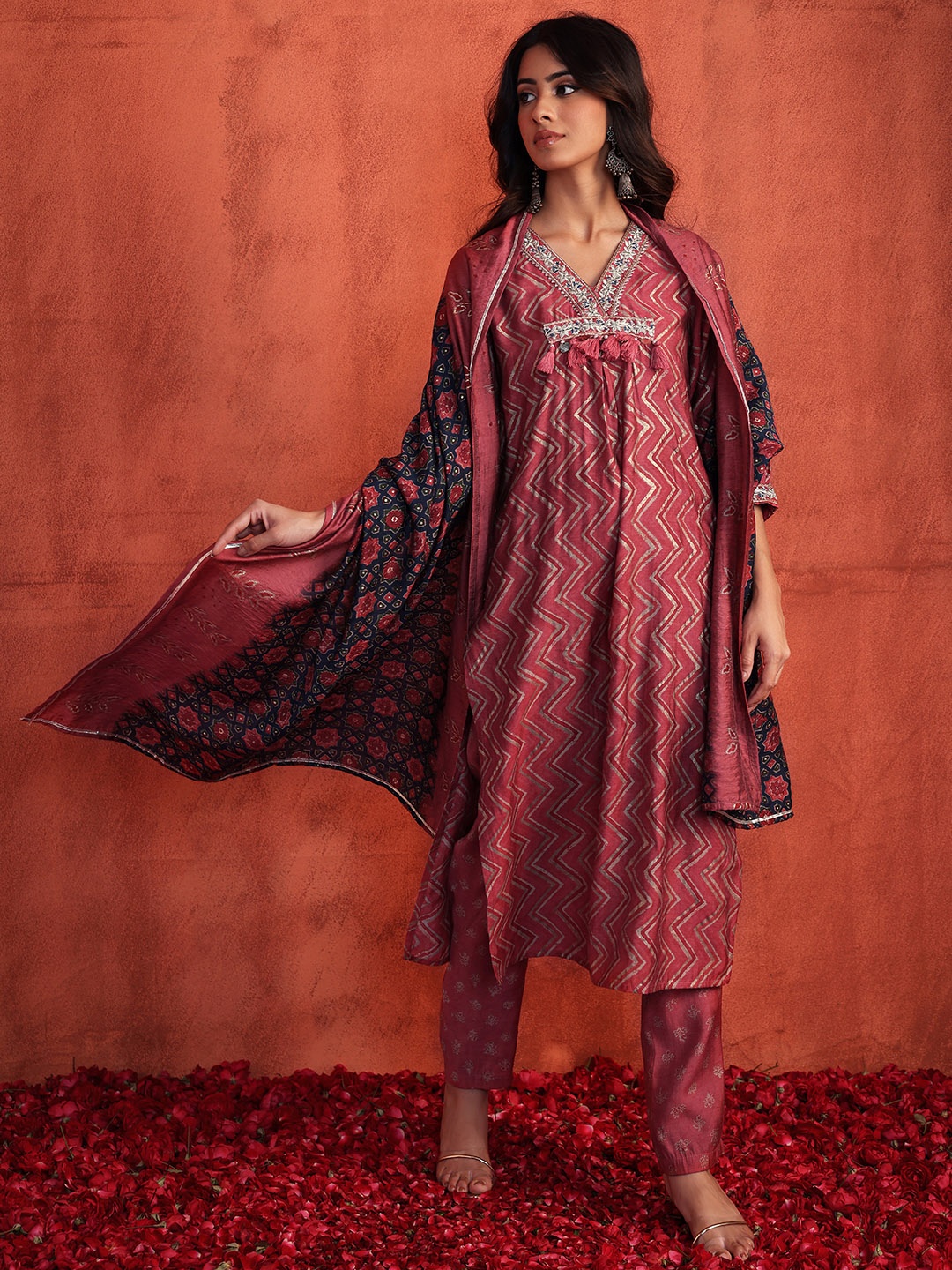 

INDYA Women Printed Empire Gotta Patti Kurta with Trousers & With Dupatta, Peach