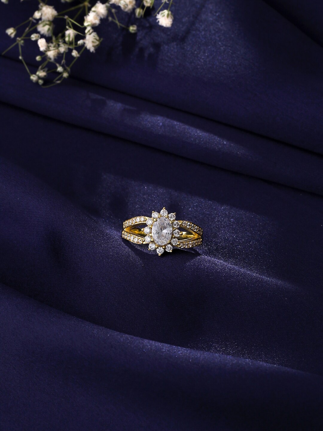 

Silgo White & Gold-Plated CZ-Studded Finger Ring