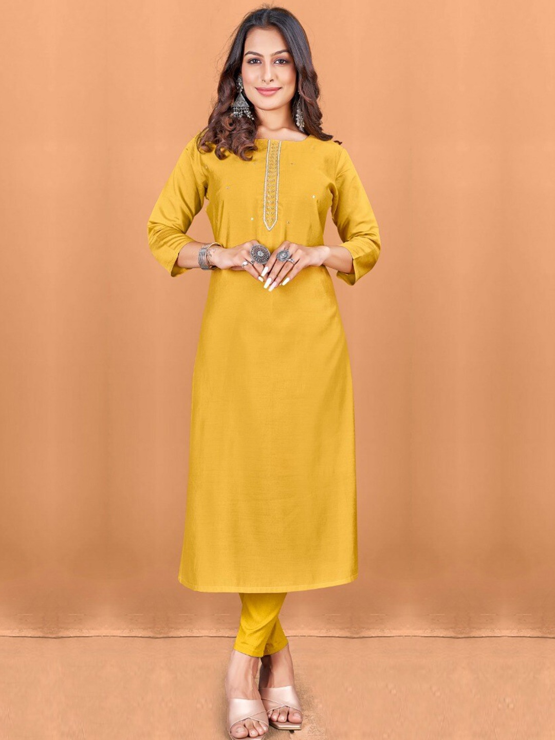 

Abhilasha Yoke Design Chanderi Silk Kurta, Mustard