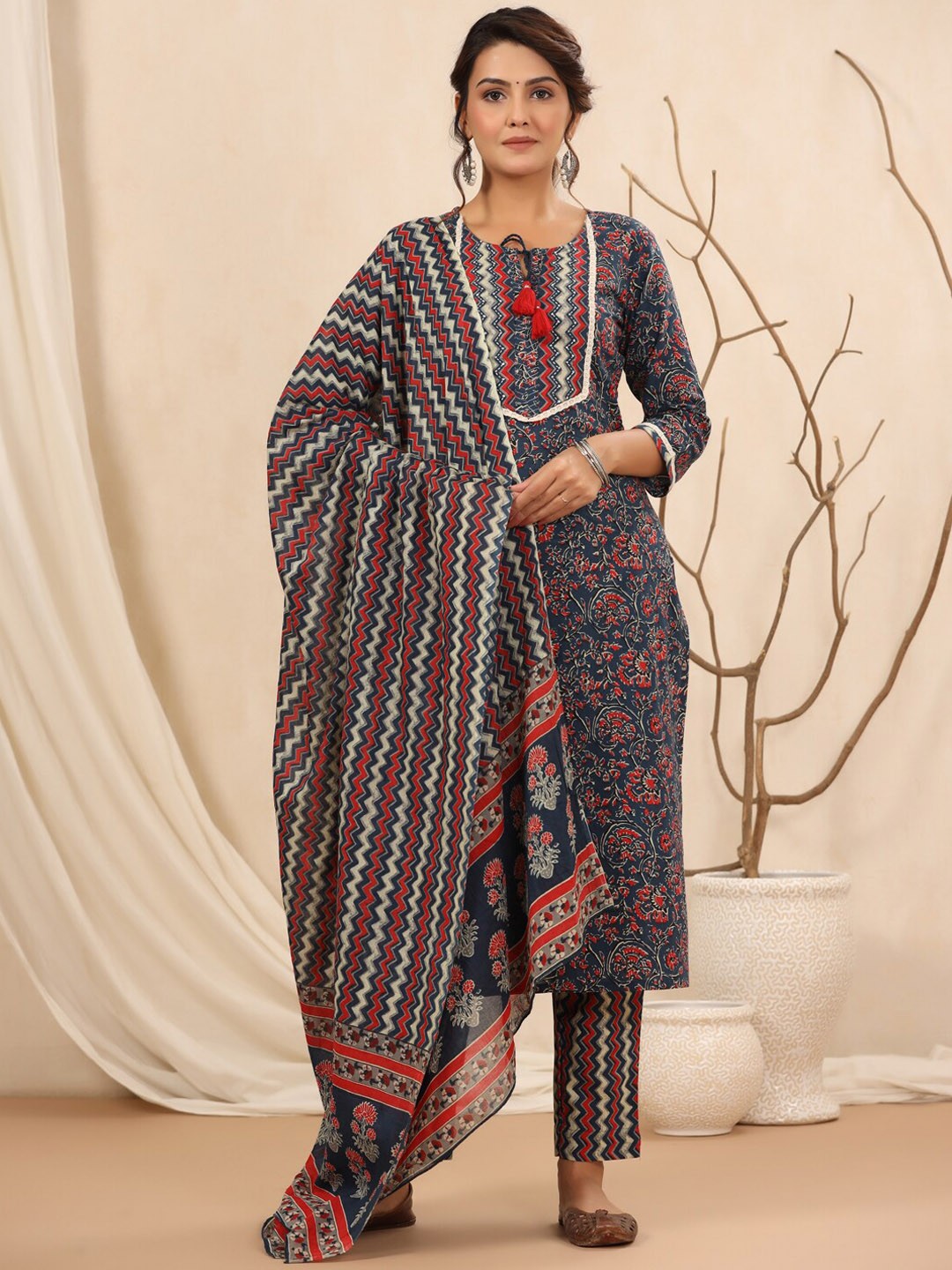 

ETHNIC STREET Ethnic Motifs Printed Sequinned Pure Cotton Kurta Set, Blue