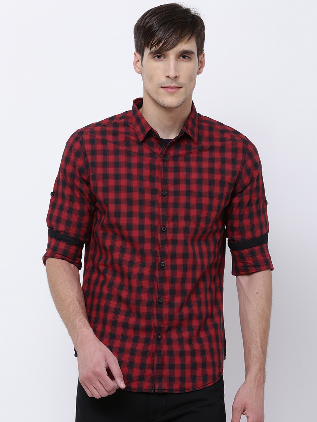 

LOCOMOTIVE Men Red & Black Slim Fit Checked Casual Shirt