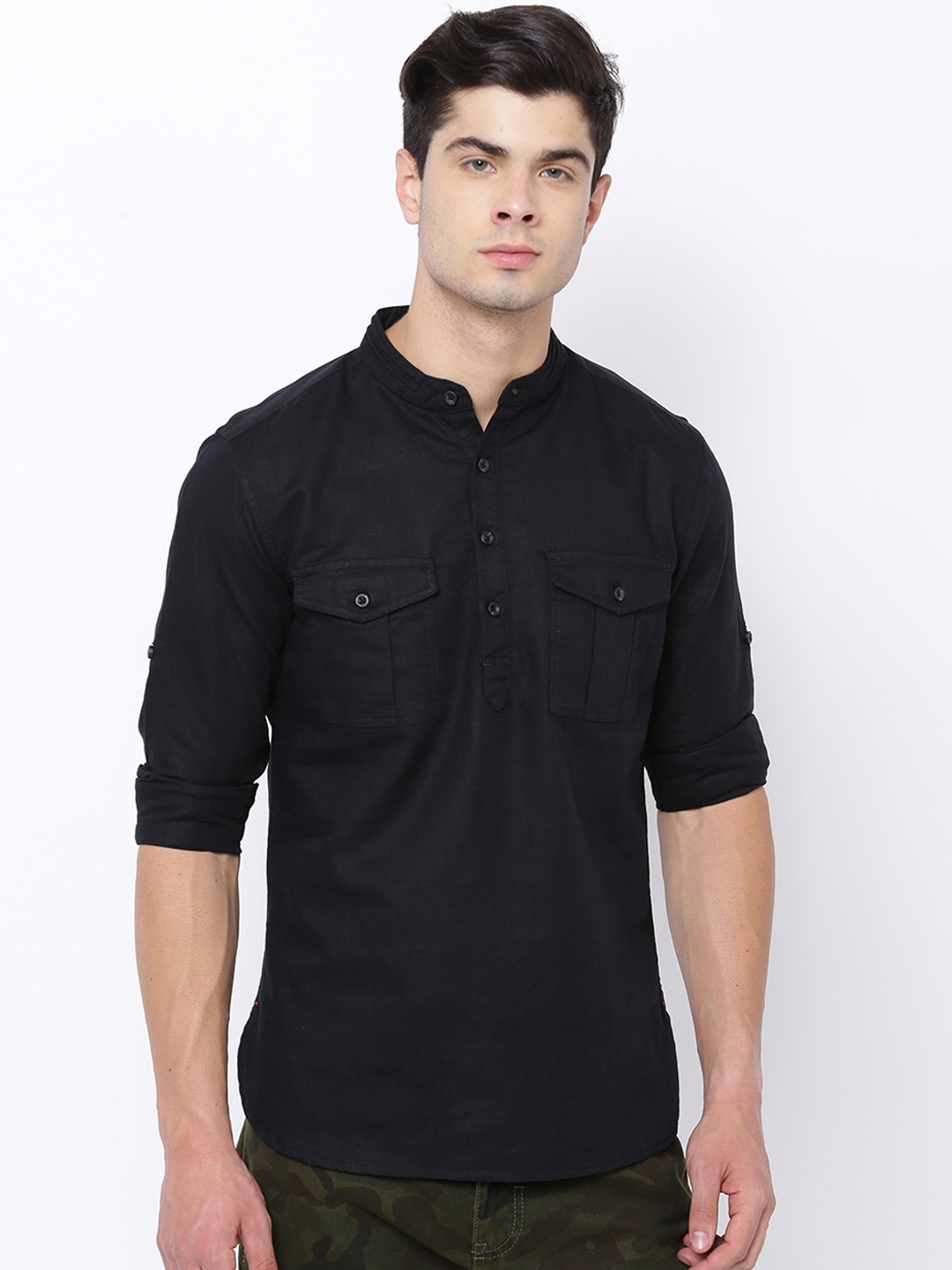 

LOCOMOTIVE Men Black Slim Fit Solid Casual Shirt